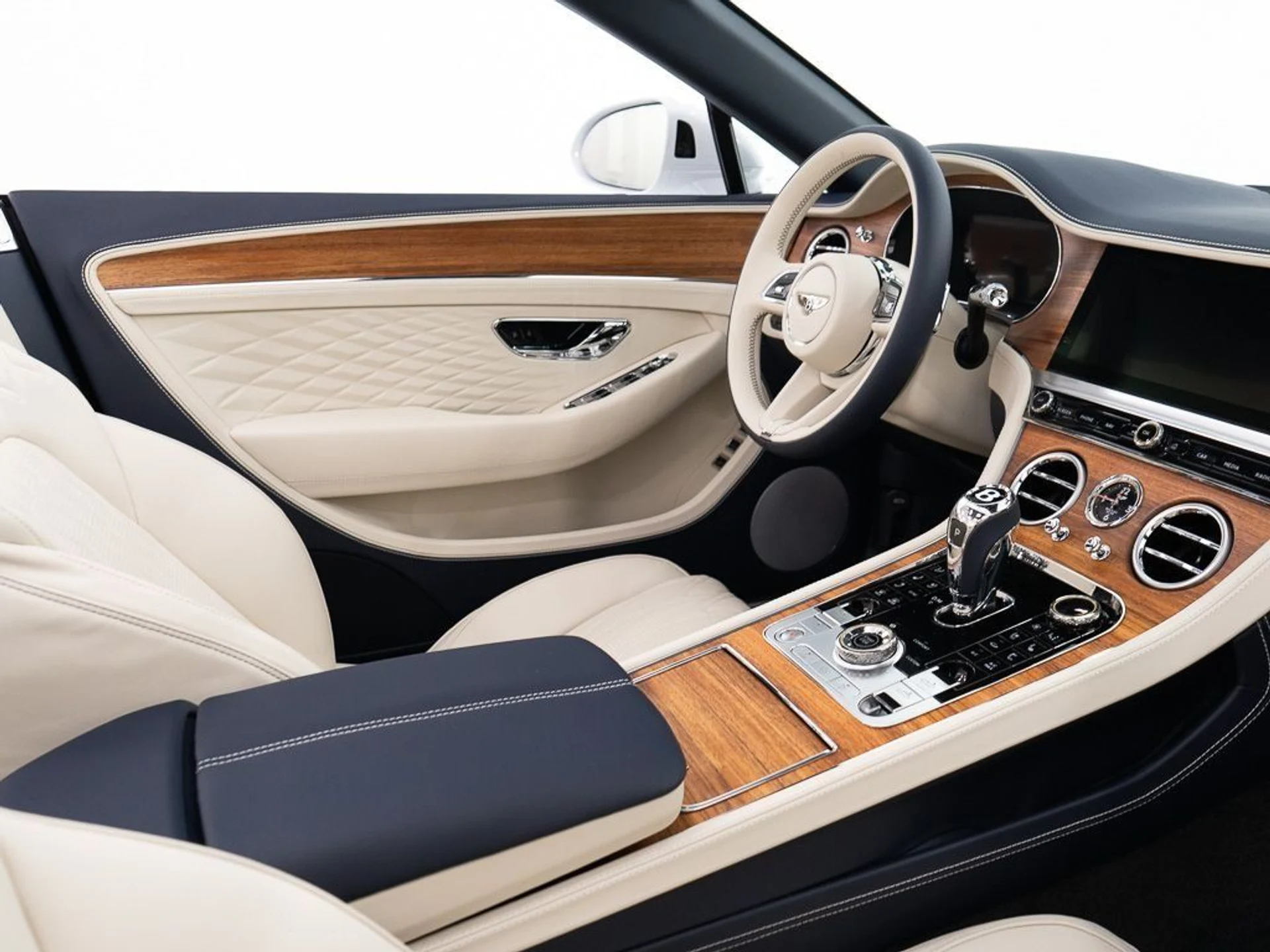 mph031_2786268694_20005cd40218e4777b793947635402ca_a6604ee4b9