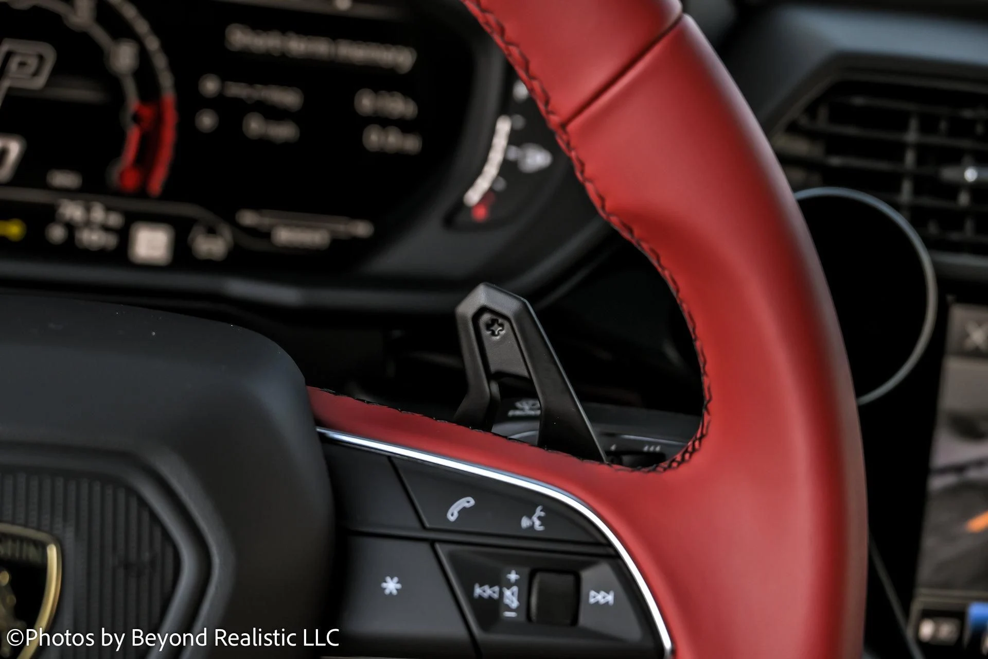 mph031_278682972_Used_2024_Lamborghini_Urus_S_1769853129_0e50a337aa