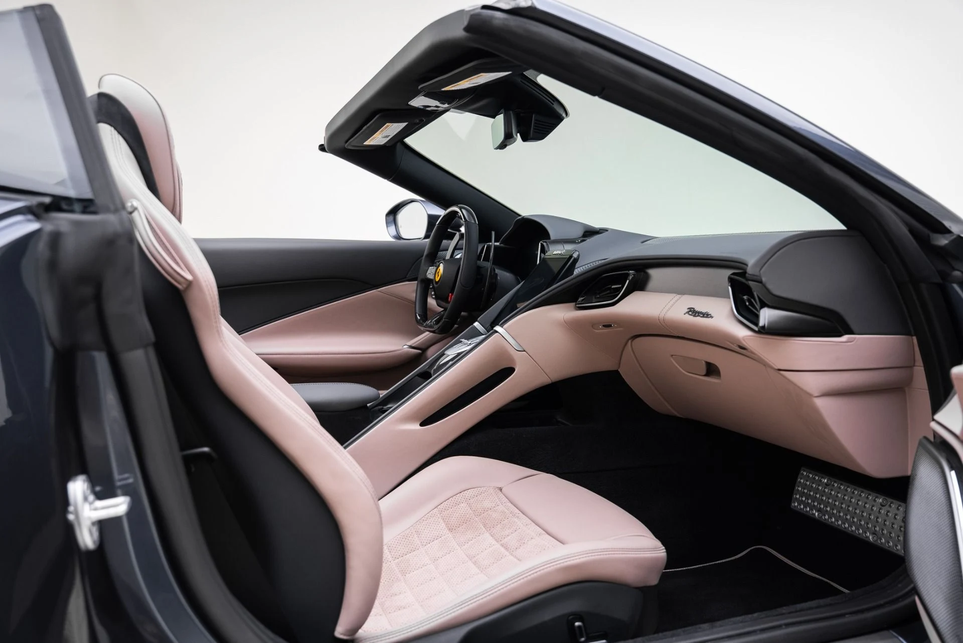 mph031_2787713054_Used_2025_Ferrari_Roma_Spider_1767891768_b167bd1d41