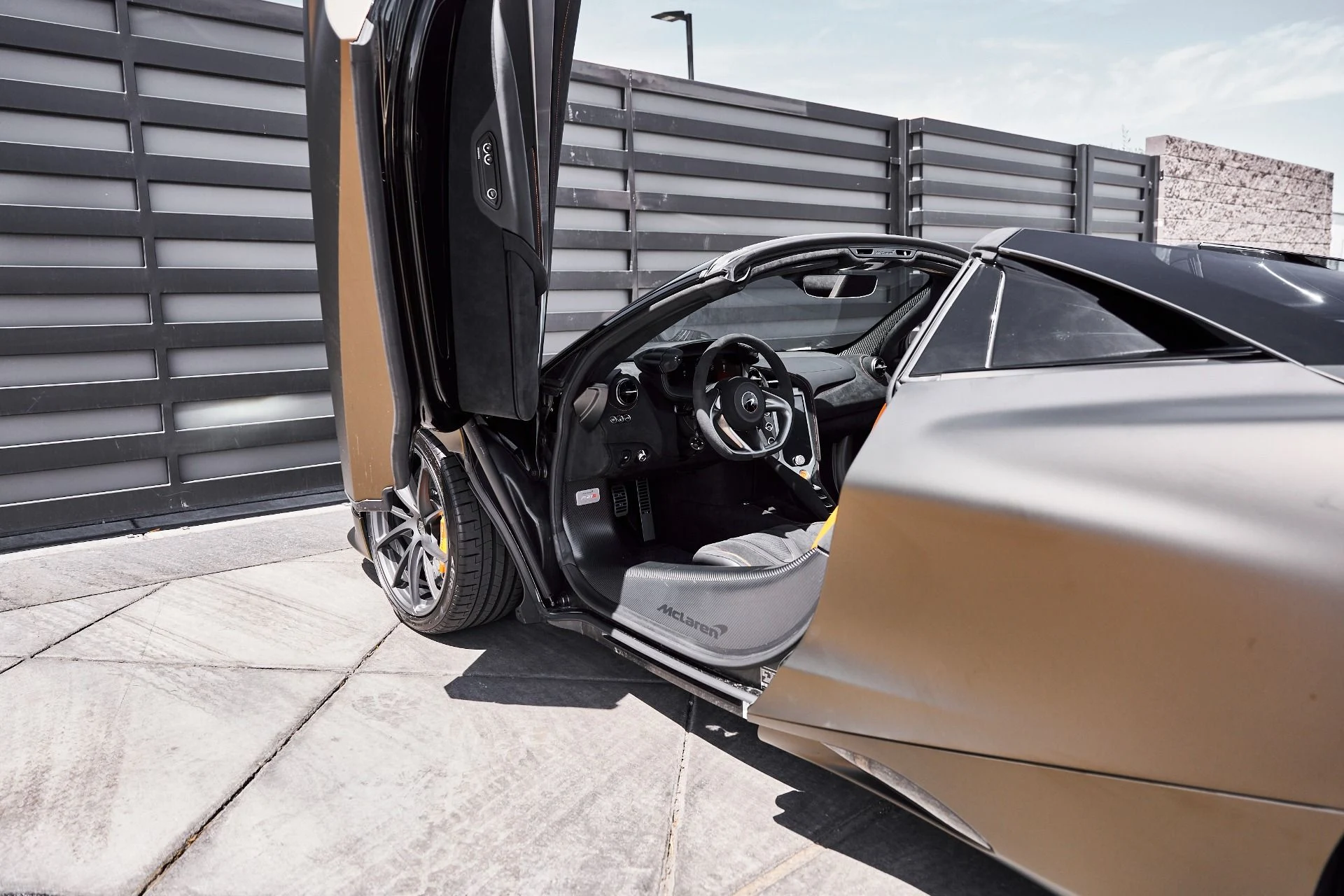 mph031_2797165291_Used_2025_Mc_Laren_750_S_1776907638_f558b4d6bb