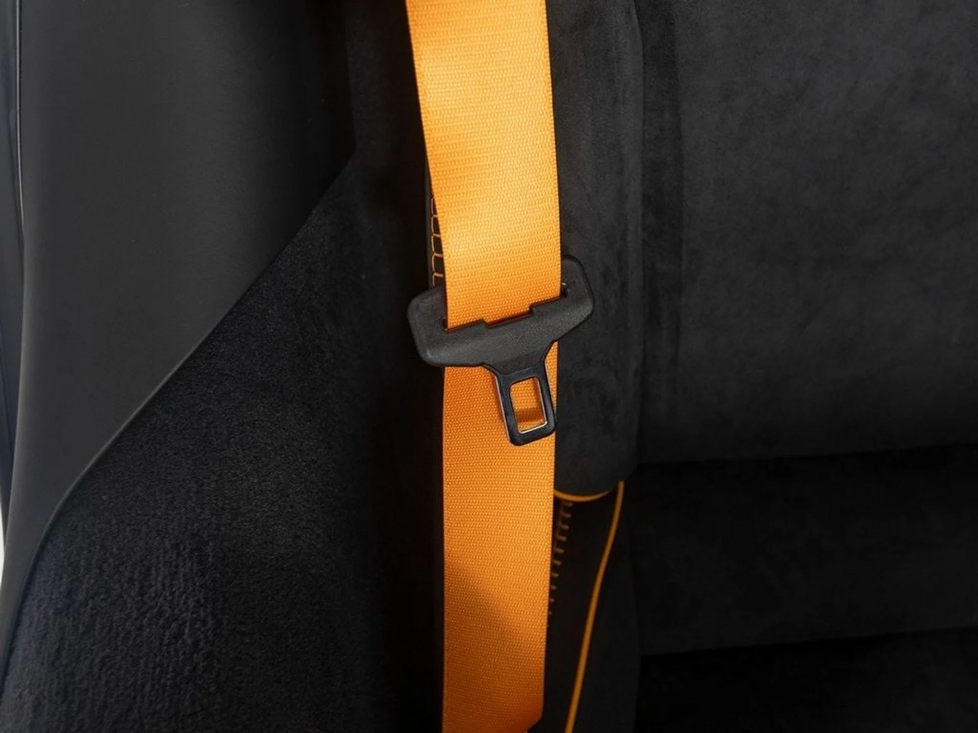 mph031_2800445759_52911cacc6498d69d2793c0bf7cfb35dx_5dc1c99dbf