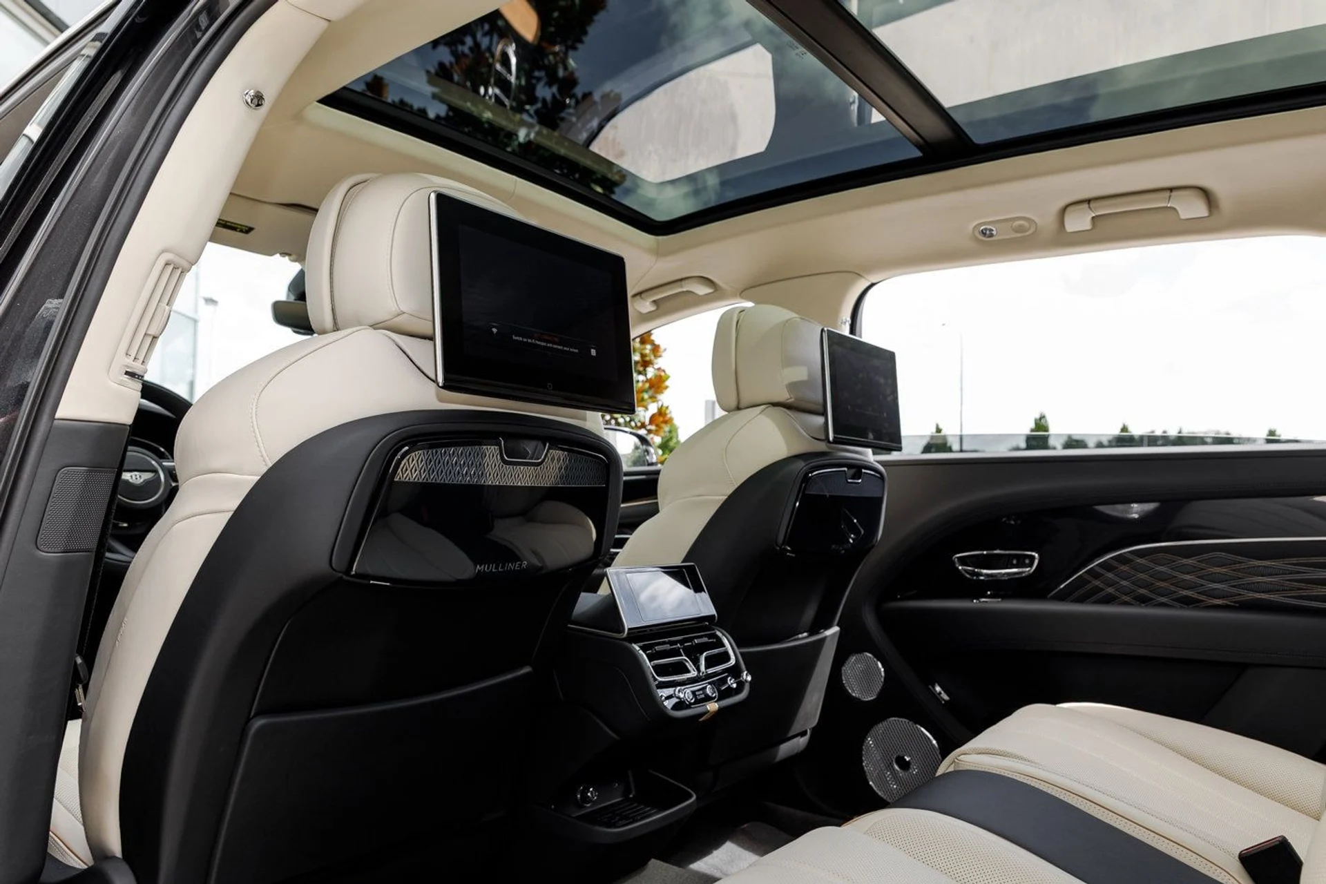 mph031_2810485801_ddb8d07a01996ab992ea4a0520d9b70fx_bc2f64c86d