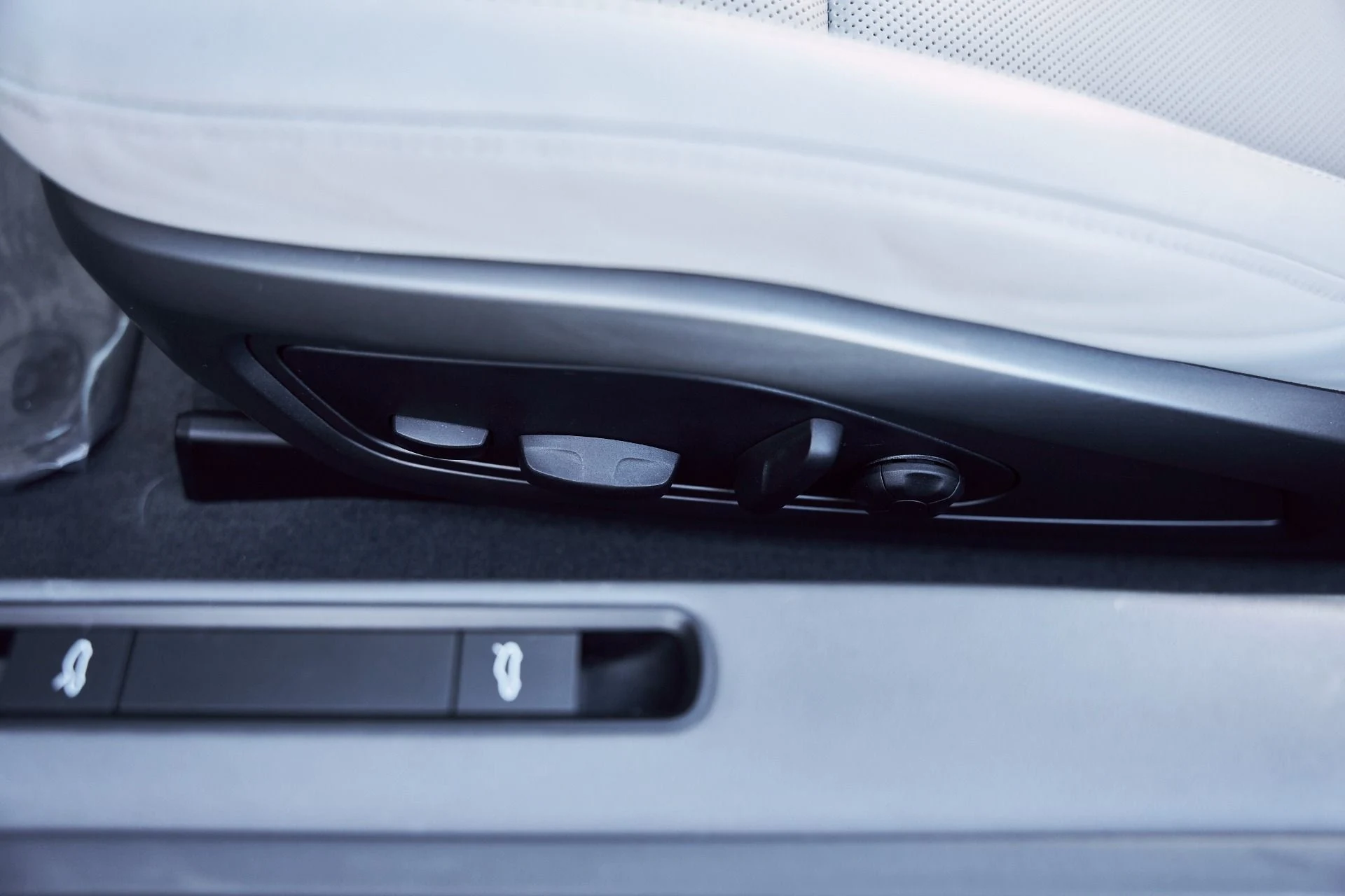 mph031_2812927881_Used_2022_Porsche_911_Turbo_S_1770670632_37a1348460