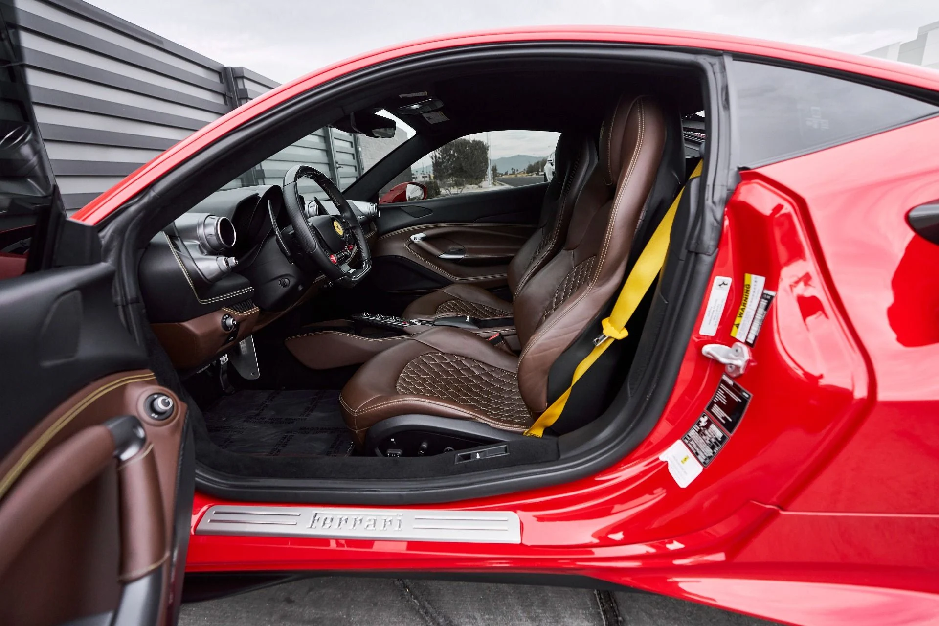 mph031_2815685771_Used_2020_Ferrari_F8_Tributo_Base_1761597646_0a7f229df7