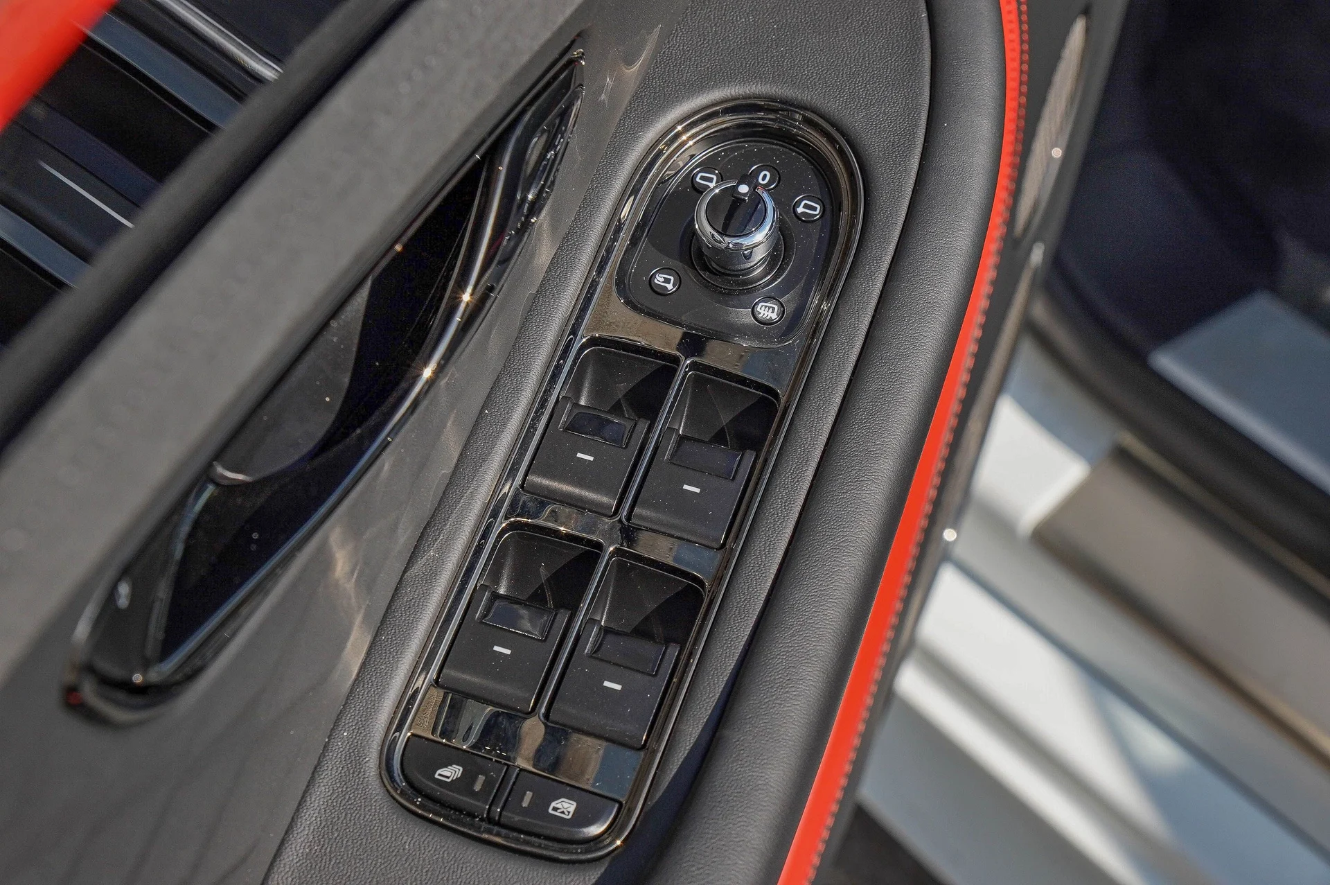mph031_2819584473_Hi_Tech_Luxury_Imports_LLC_SCBCR_2_ZG_8_TC_024812_image_31_75740e29d6