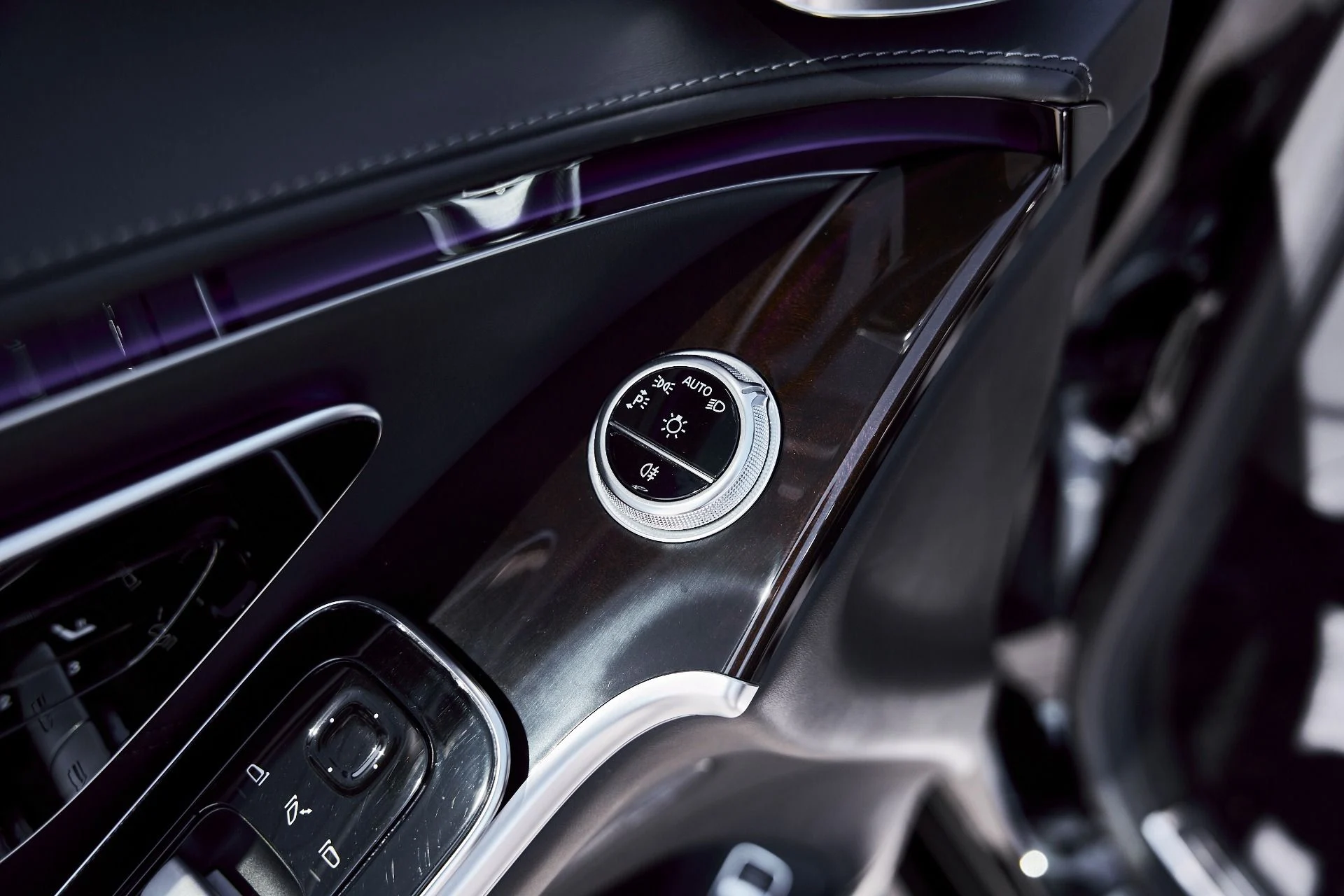 mph031_2821777555_Used_2021_Mercedes_Benz_S_Class_Maybach_S_580_1773278694_e4ee91f679