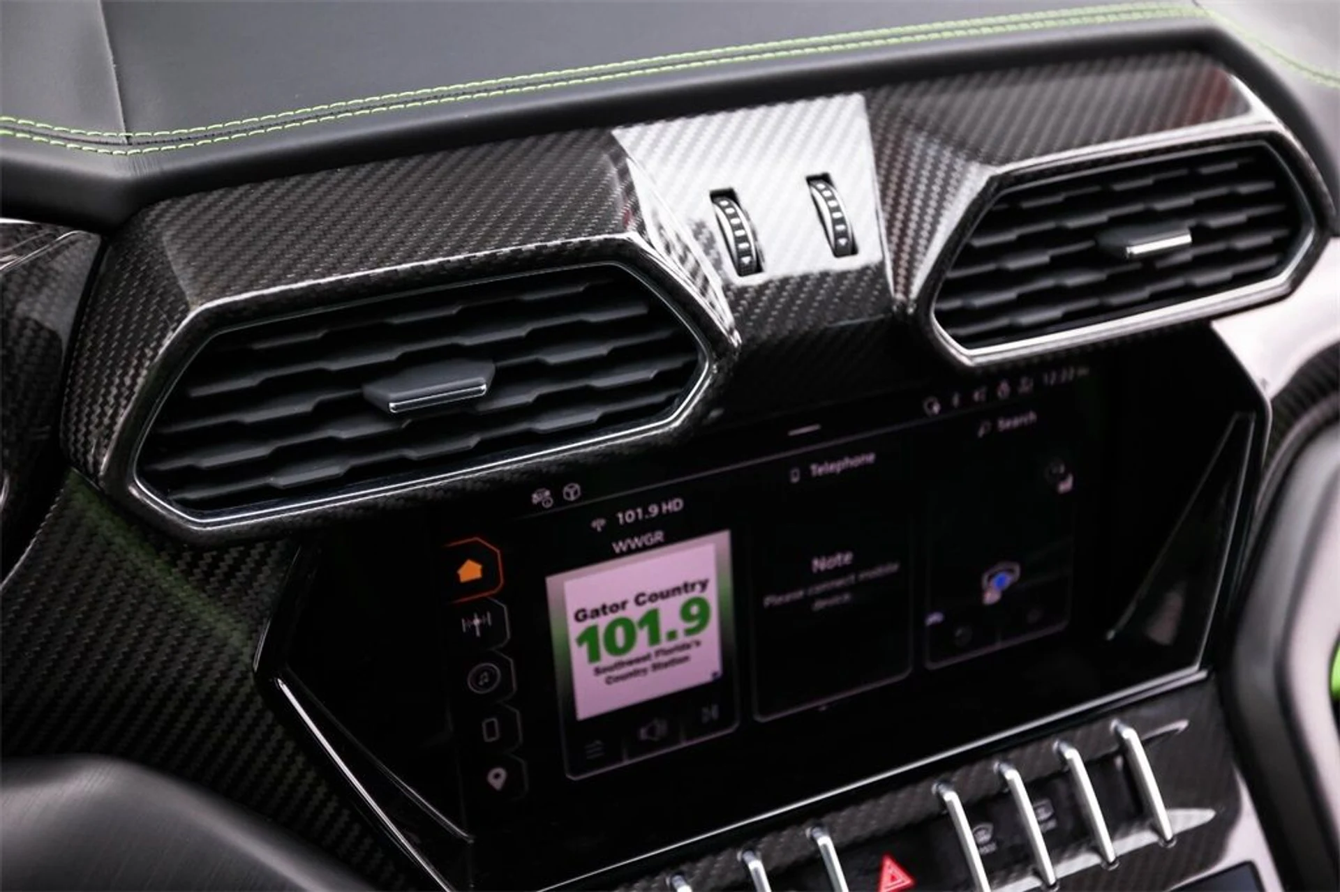 mph031_2826000414_824f0488885e3b4d83561bcb4be83d45_c6e8abf330