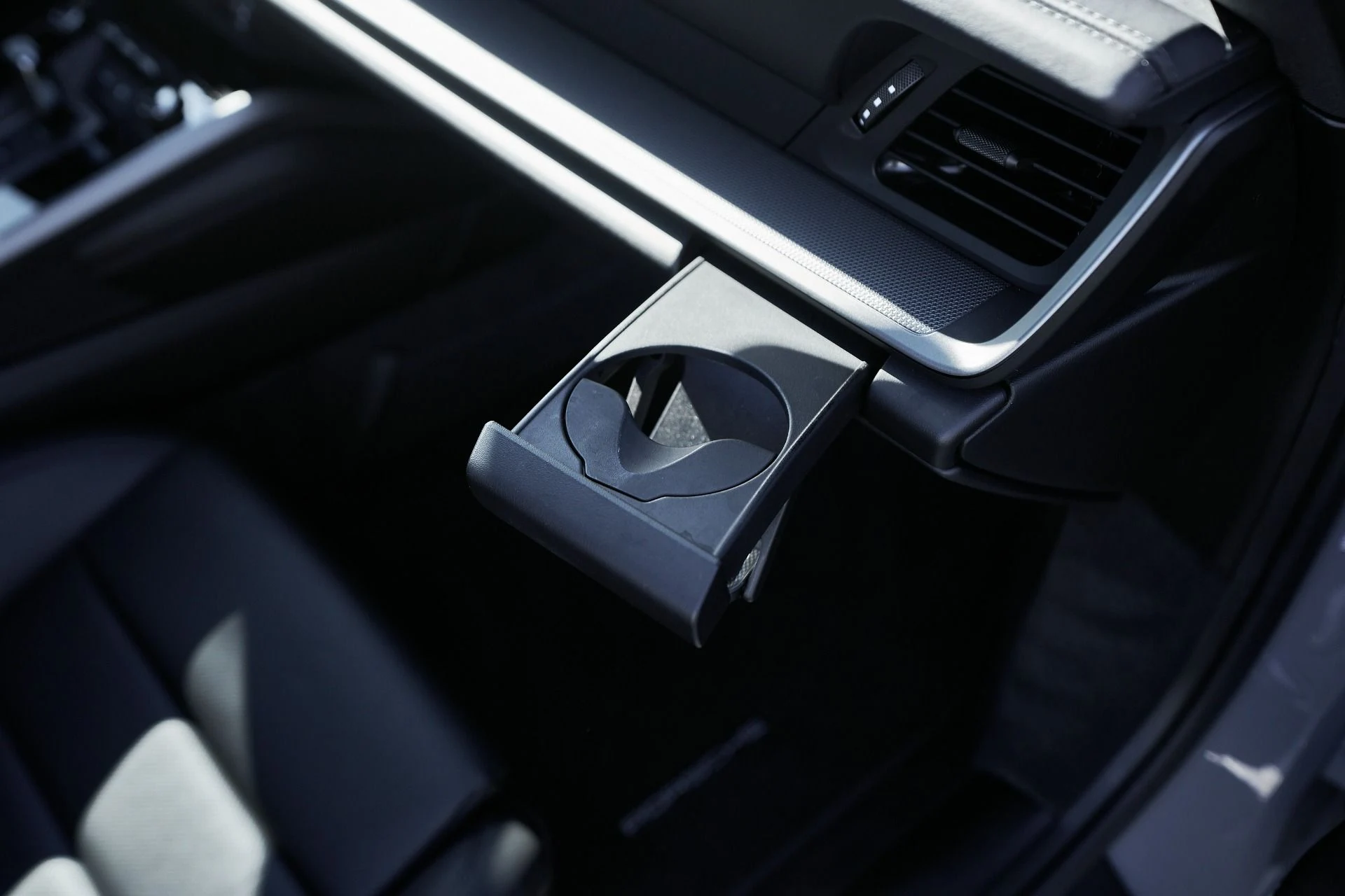 mph031_2827854720_Used_2024_Porsche_911_Carrera_S_1763676134_0bbde84056