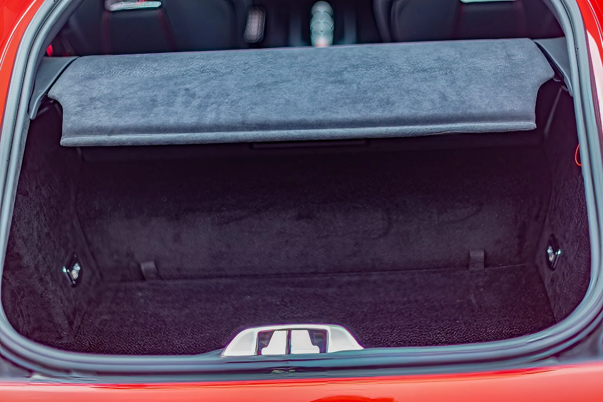 mph031_283398108_Used_2020_Ferrari_812_Superfast_1765217828_988b1b0490