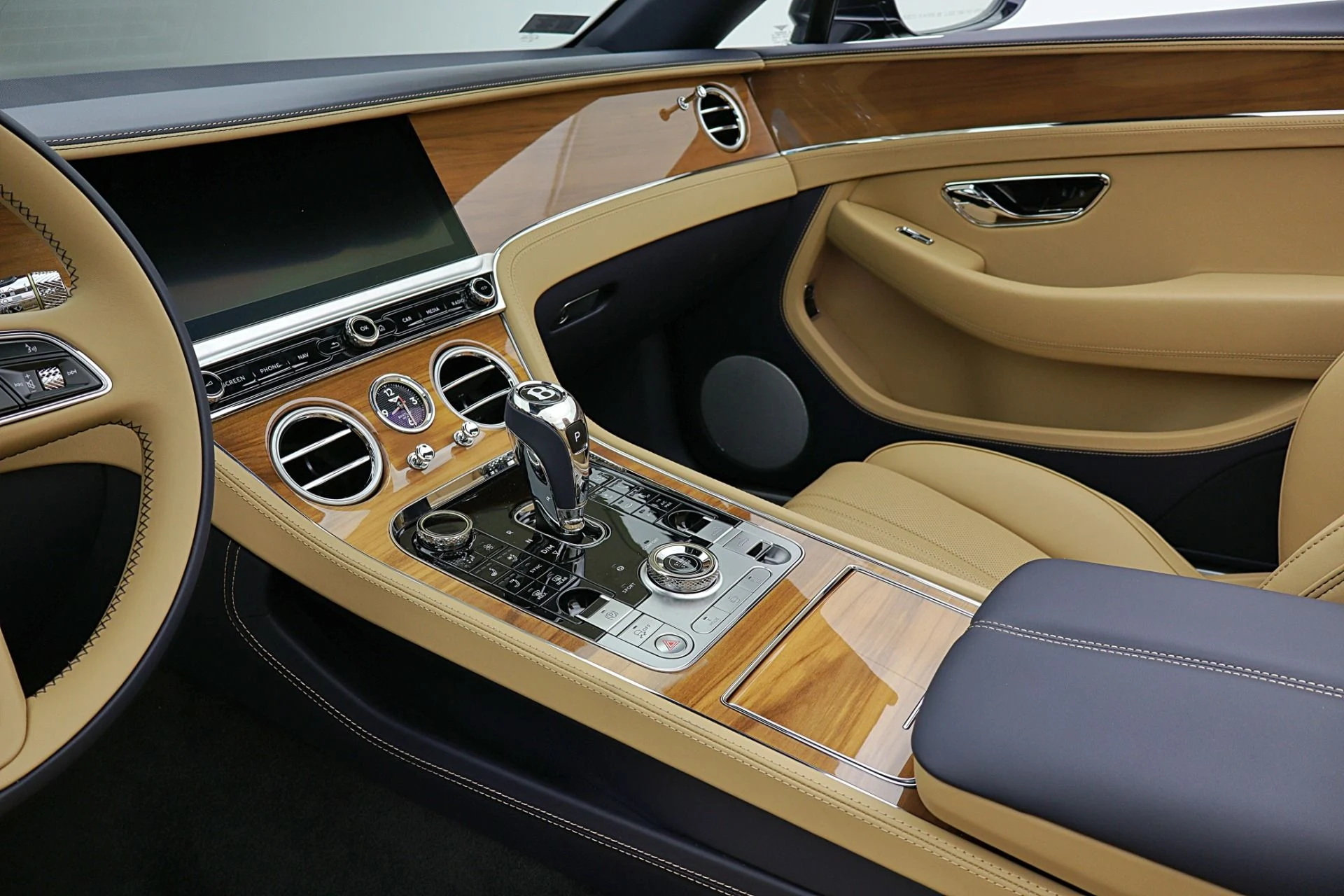 mph031_2845709134_New_2026_Bentley_Continental_GTC_14a9fef9e3
