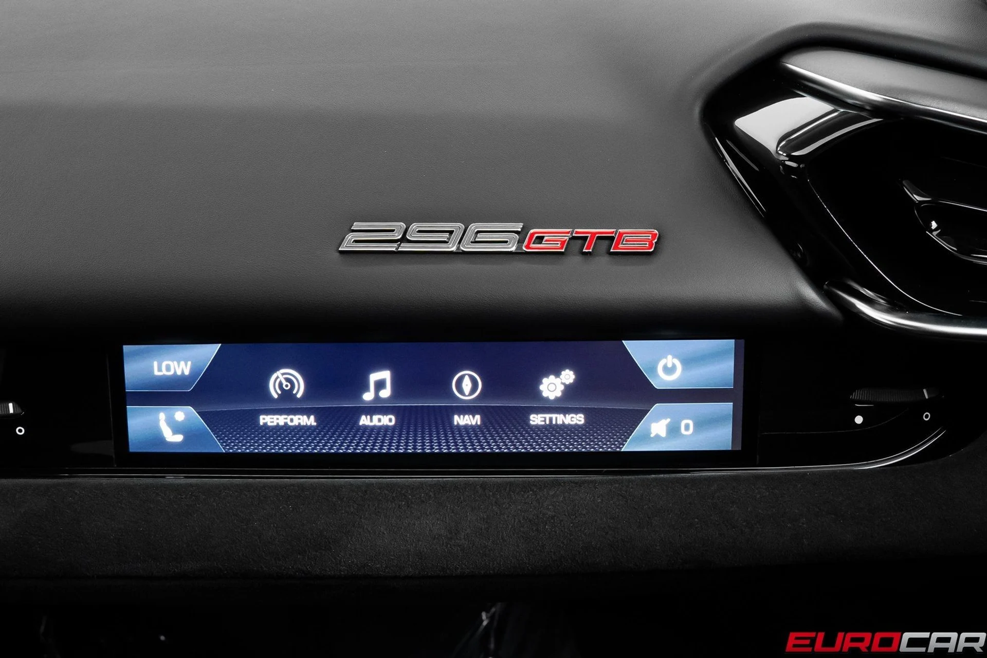 mph031_286233499_image_32_4e485139ff