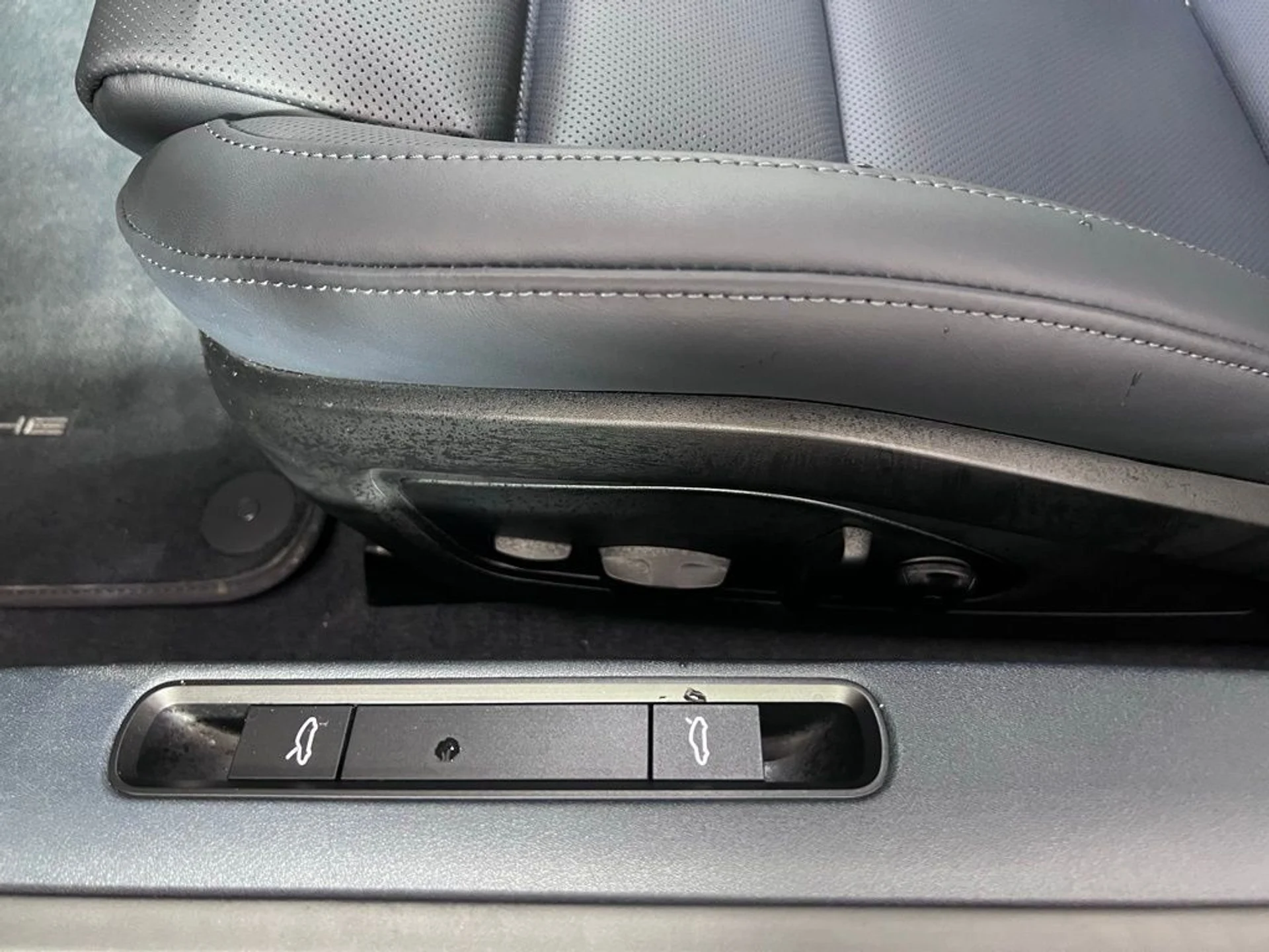 mph031_2868822427_87211e629692133d5e9715d2bcfc585d_04d4418c17