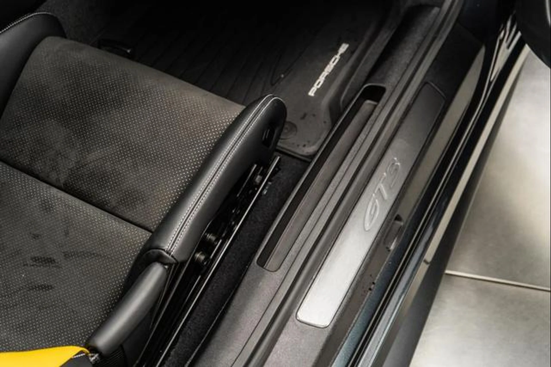 mph031_2875505870_WTVS_4g_IX_6z_Ubpx7_Fz_Gxa_Yva_Yvt_M_16cce771ee