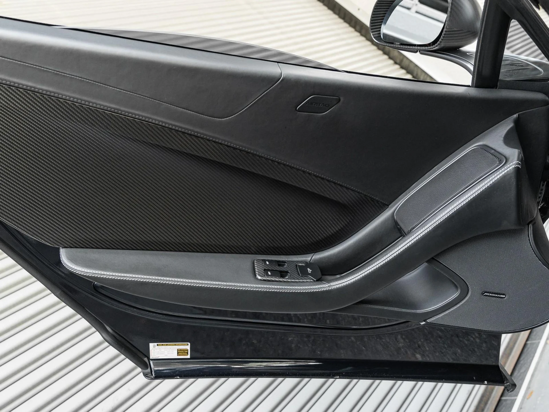 mph031_2877723895_Used_2016_Mc_Laren_675_LT_2dr_Conv_Spider_1755119249_8065dd6665