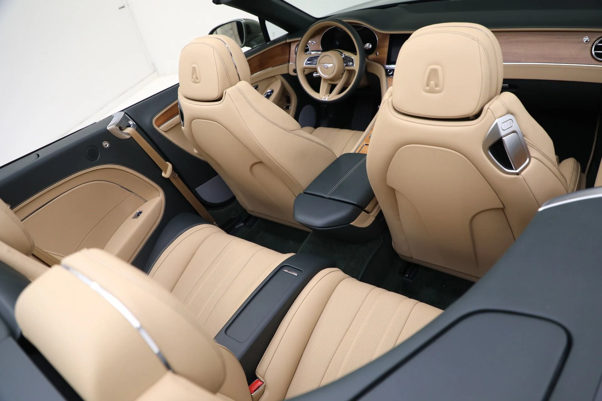 mph031_2880888958_New_2024_Bentley_Continental_GTC_V8_f1fdc49103