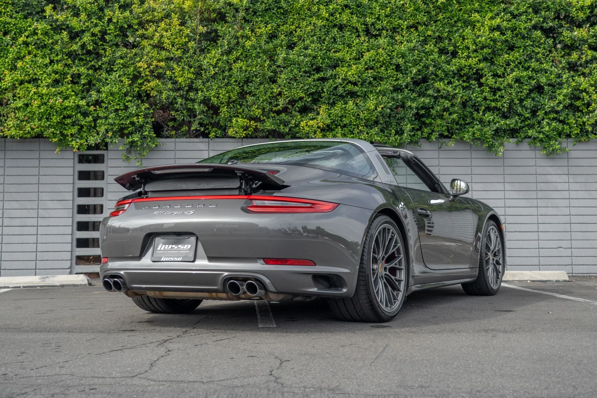 mph031_2881797867_Used_2017_Porsche_911_Targa_4_S_1761592215_83c4e78c15