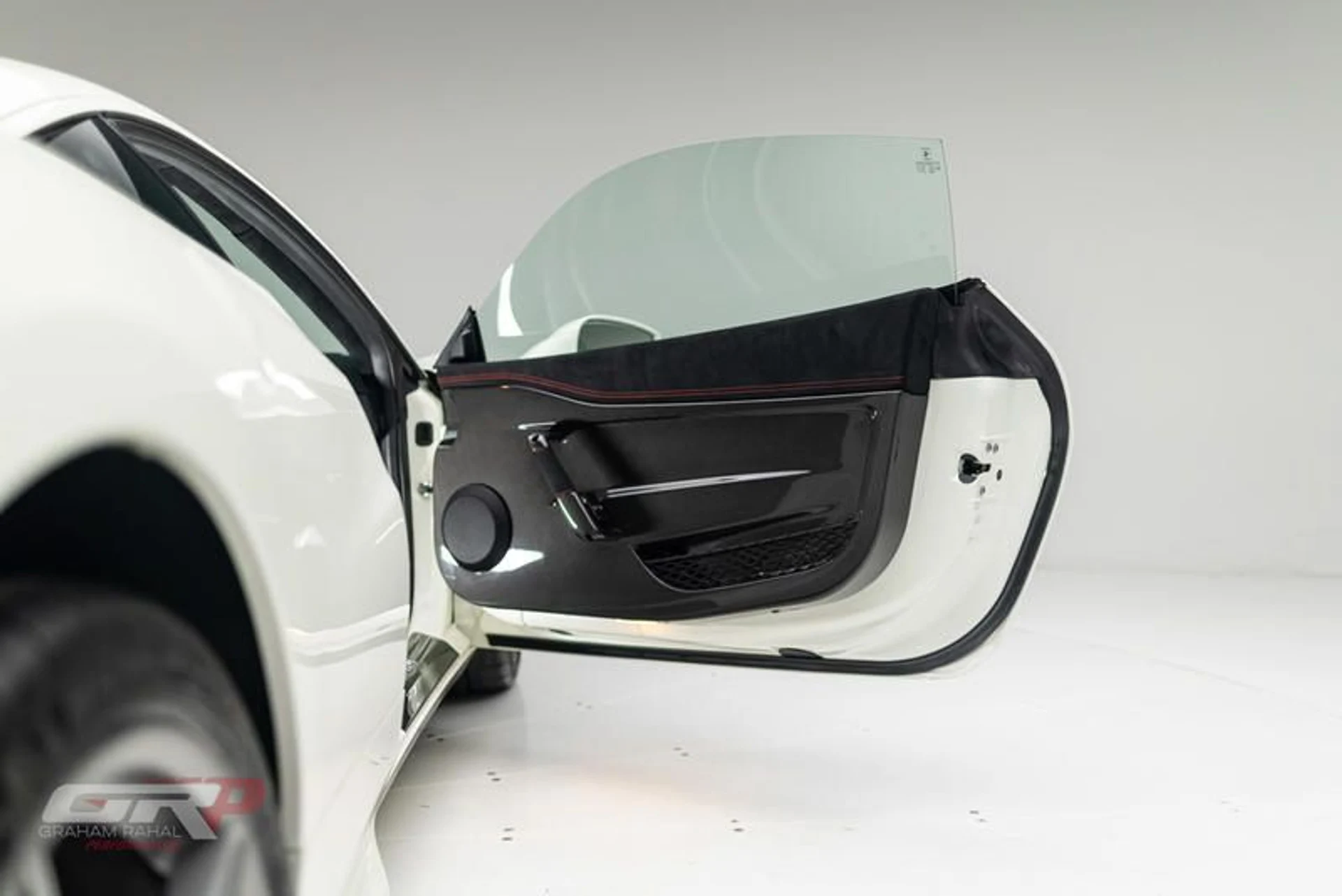 mph031_2891080599_00_D44039_2_A41_454_C_A6_BC_A1_D7_CF_9_F9_ACF_85c495765b