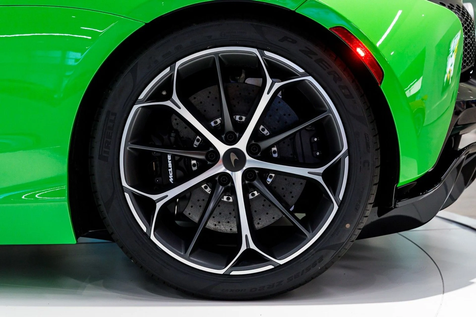 mph031_2909486796_647_p32_l_a8a5f5fd2f