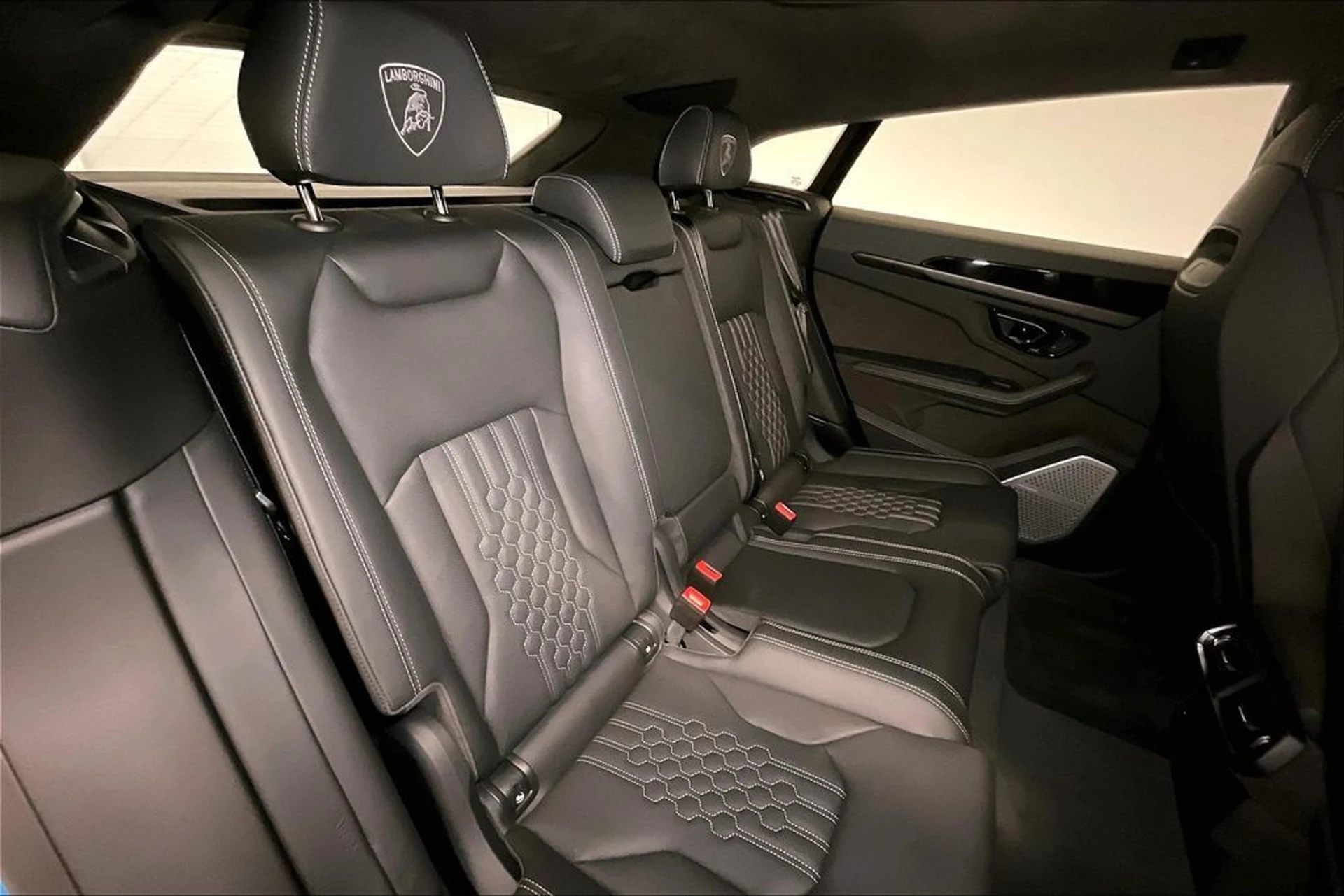 mph031_2913672574_1affab66fd2a197ae00881742a405183x_b74b3edcfd