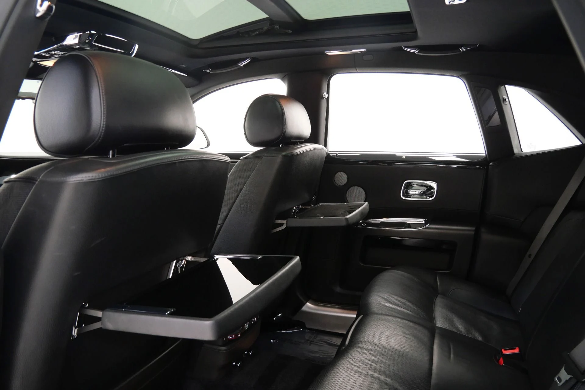 mph031_2916732329_Used_2014_Rolls_Royce_Ghost_V12_Power_Drivers_Assistance_1_Heated_and_Ventilated_Front_Seats_1779224671_975395d4a4