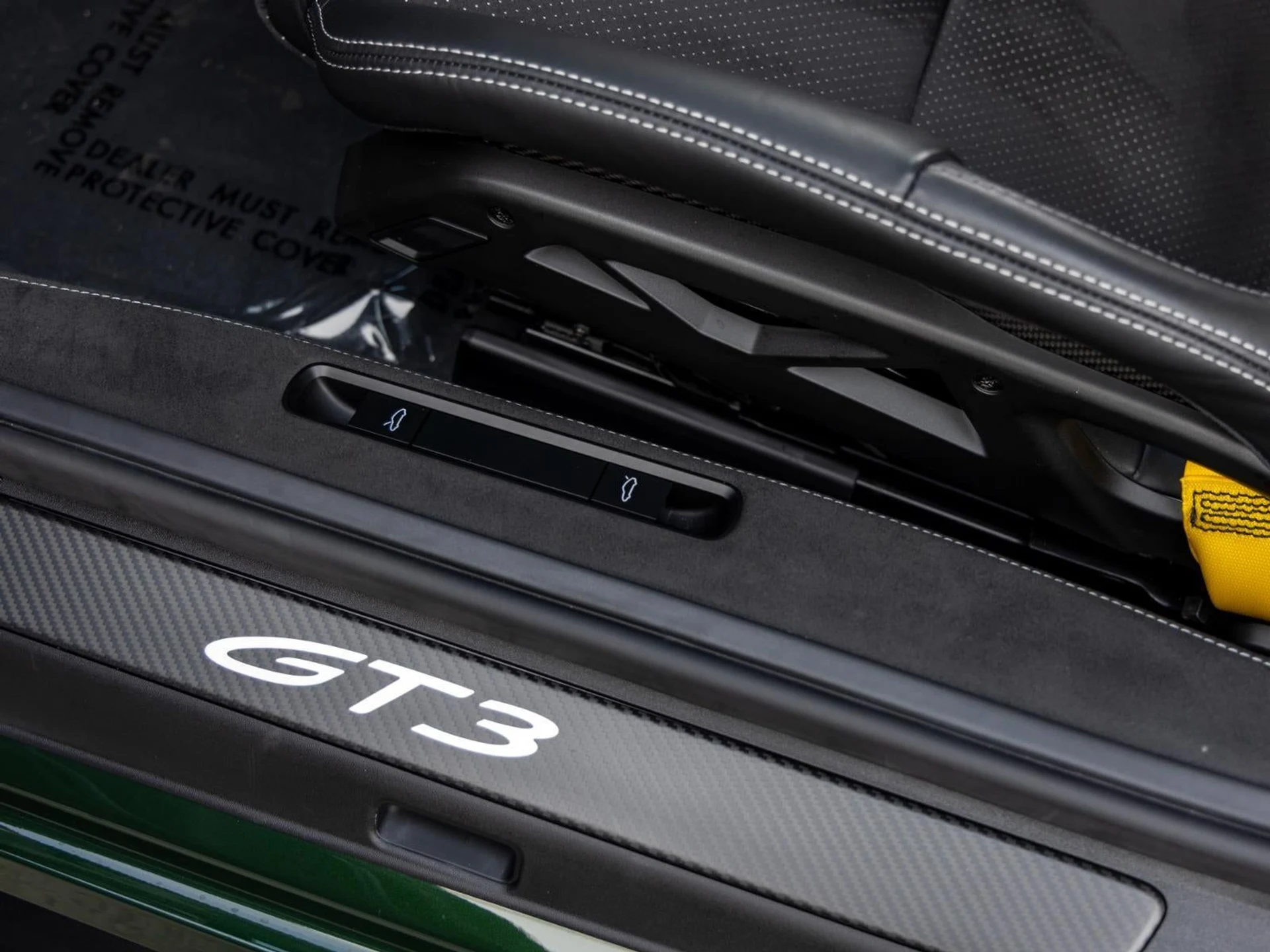 mph031_2927648867_32_1691a43297