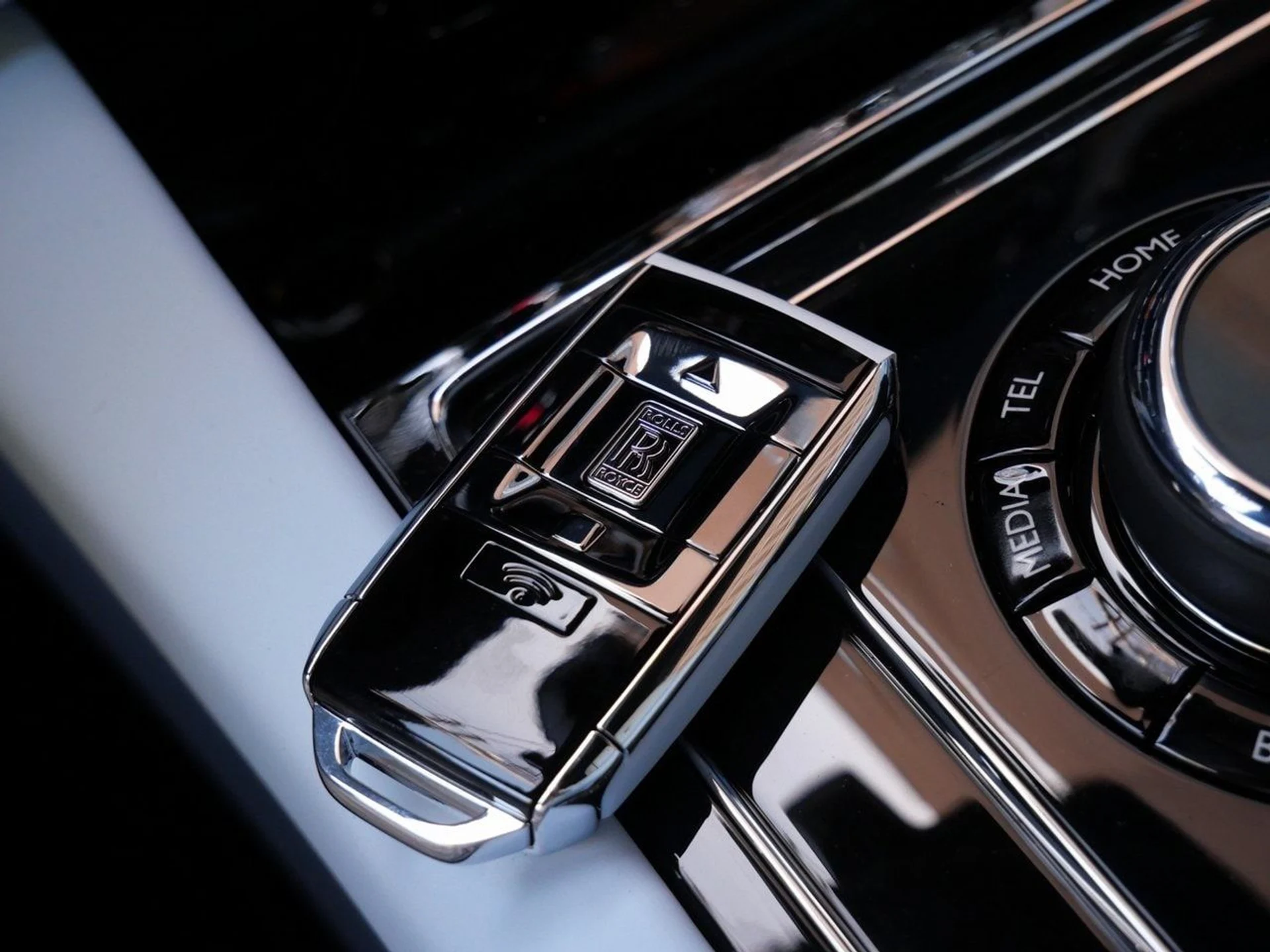 mph031_2932104487_b3da632a439278c83b4995dbd0676c04x_1d09bc9281