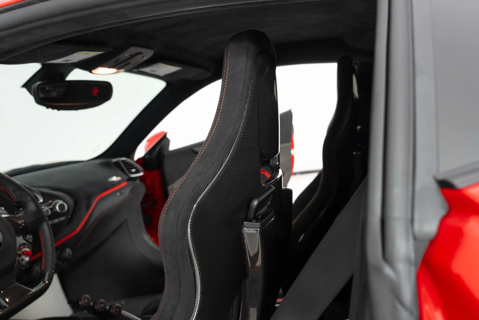 mph031_2941589051_Used_2019_Ferrari_488_Pista_1760379304_33af46c10b