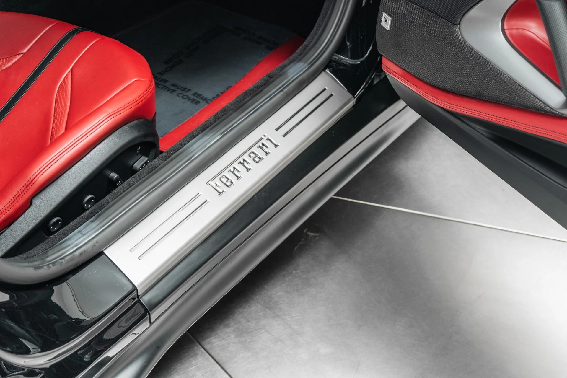 mph031_2941865264_Used_2020_Ferrari_812_Superfast_1775841371_ad00e161ba