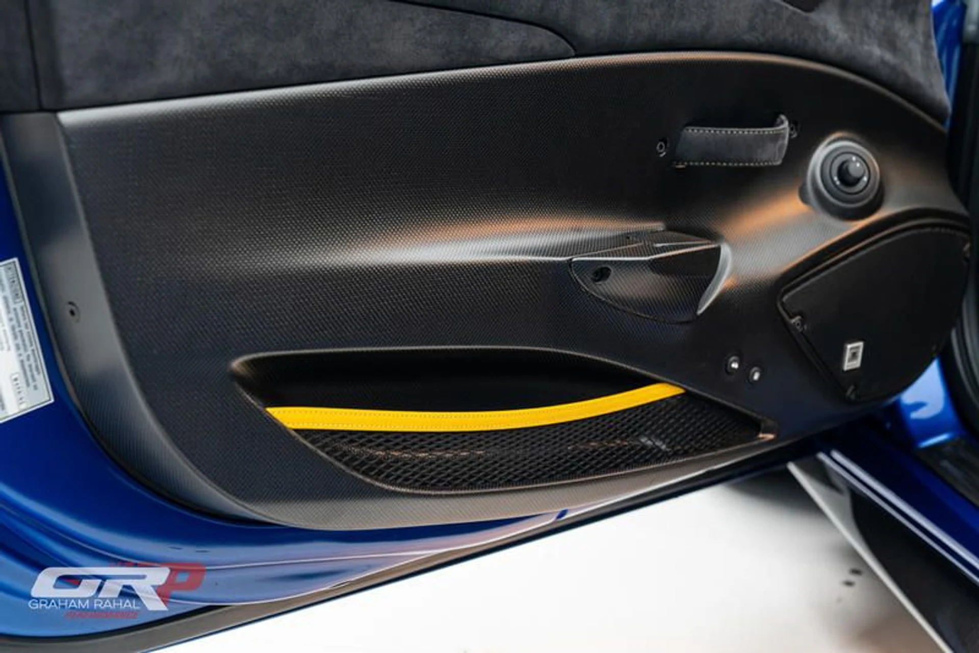 mph031_2948340445_588_FBA_0_D_67_BF_4680_A15_C_F15678_D69844_335f65dfed