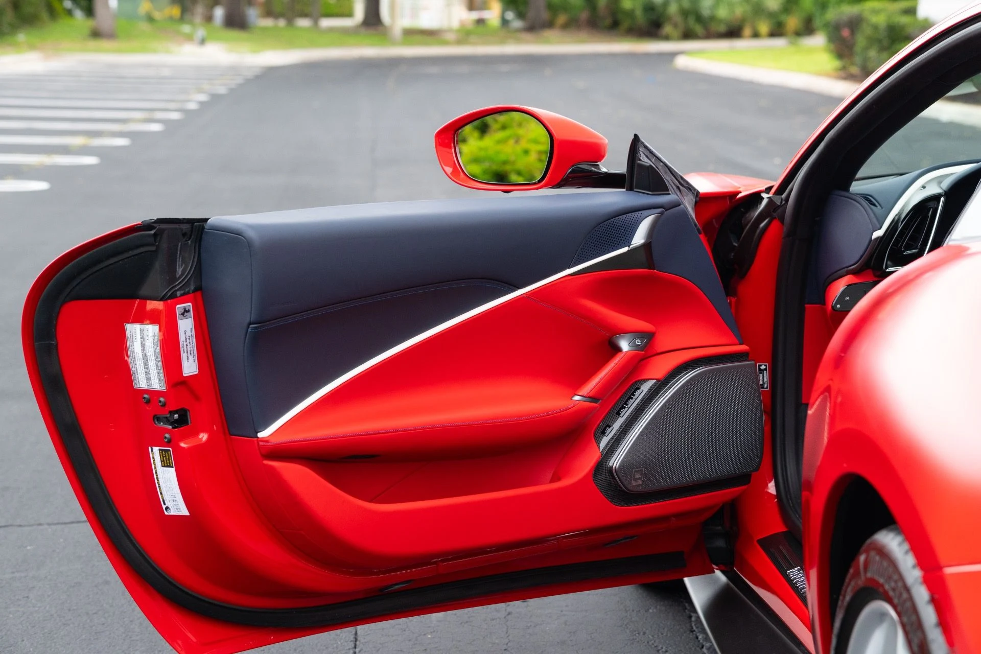 mph031_2955813425_Used_2023_Ferrari_Roma_1777005512_07326cac89