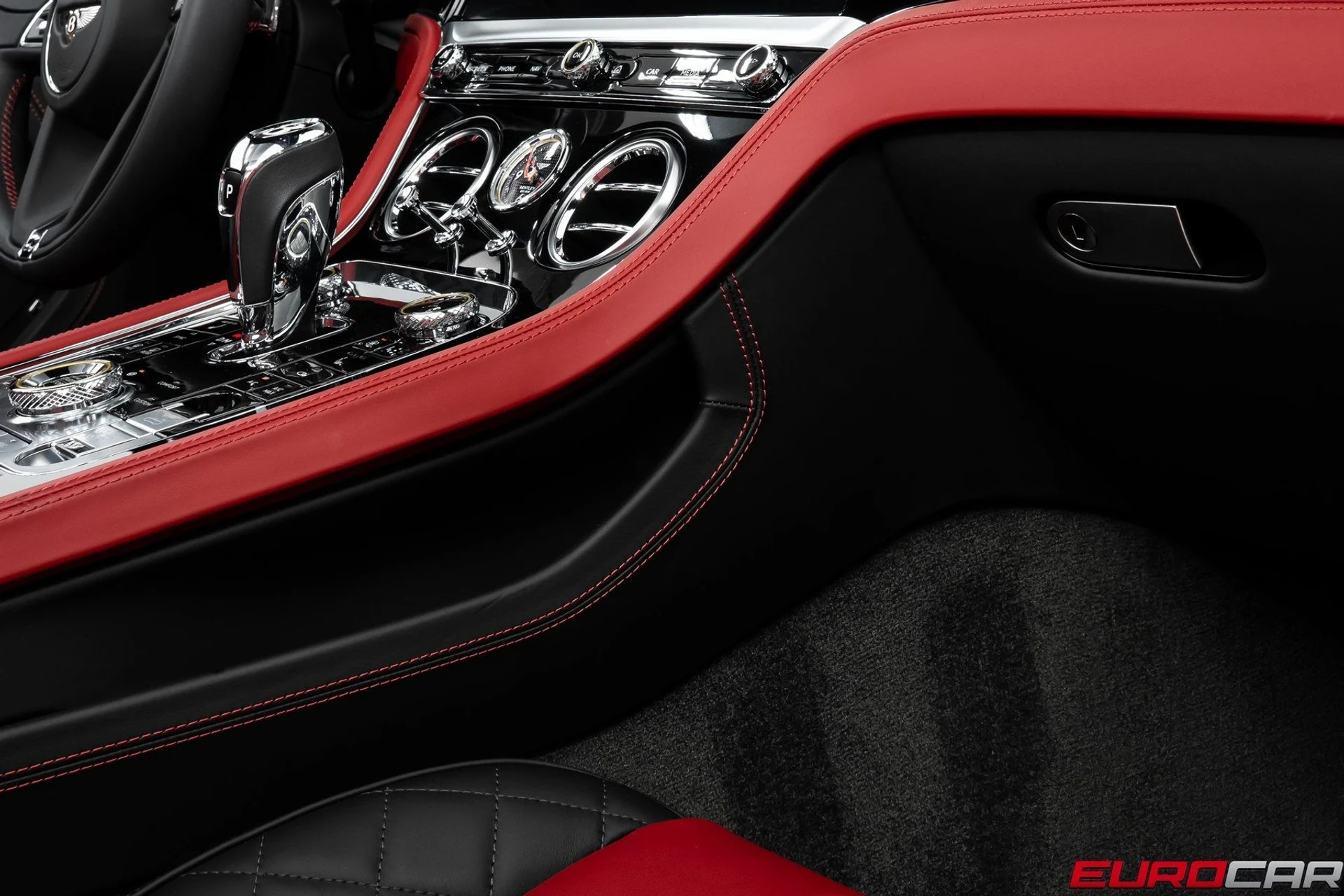 mph031_2956877332_image_32_b8bb06df5f