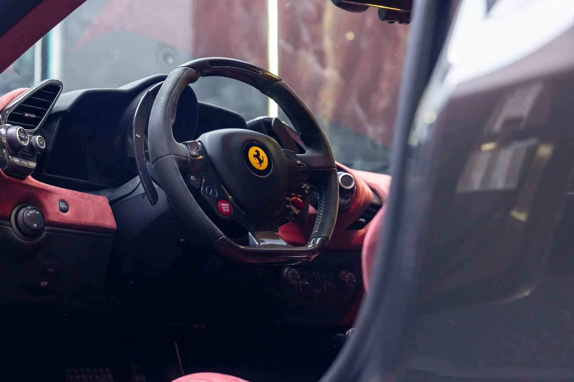 mph031_2957165418_Used_2019_Ferrari_488_Pista_1791487846_3b9381347d