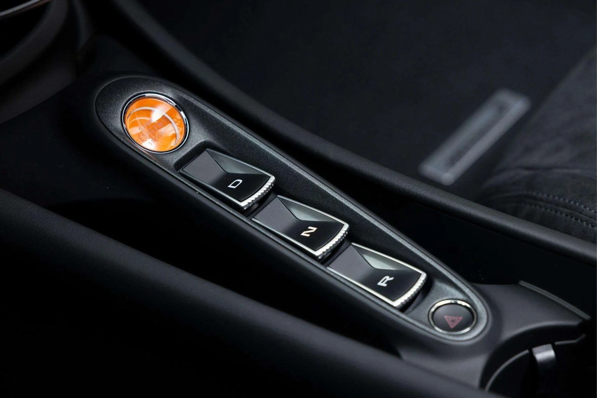 mph031_297066704_image_32_16a6c06bc2