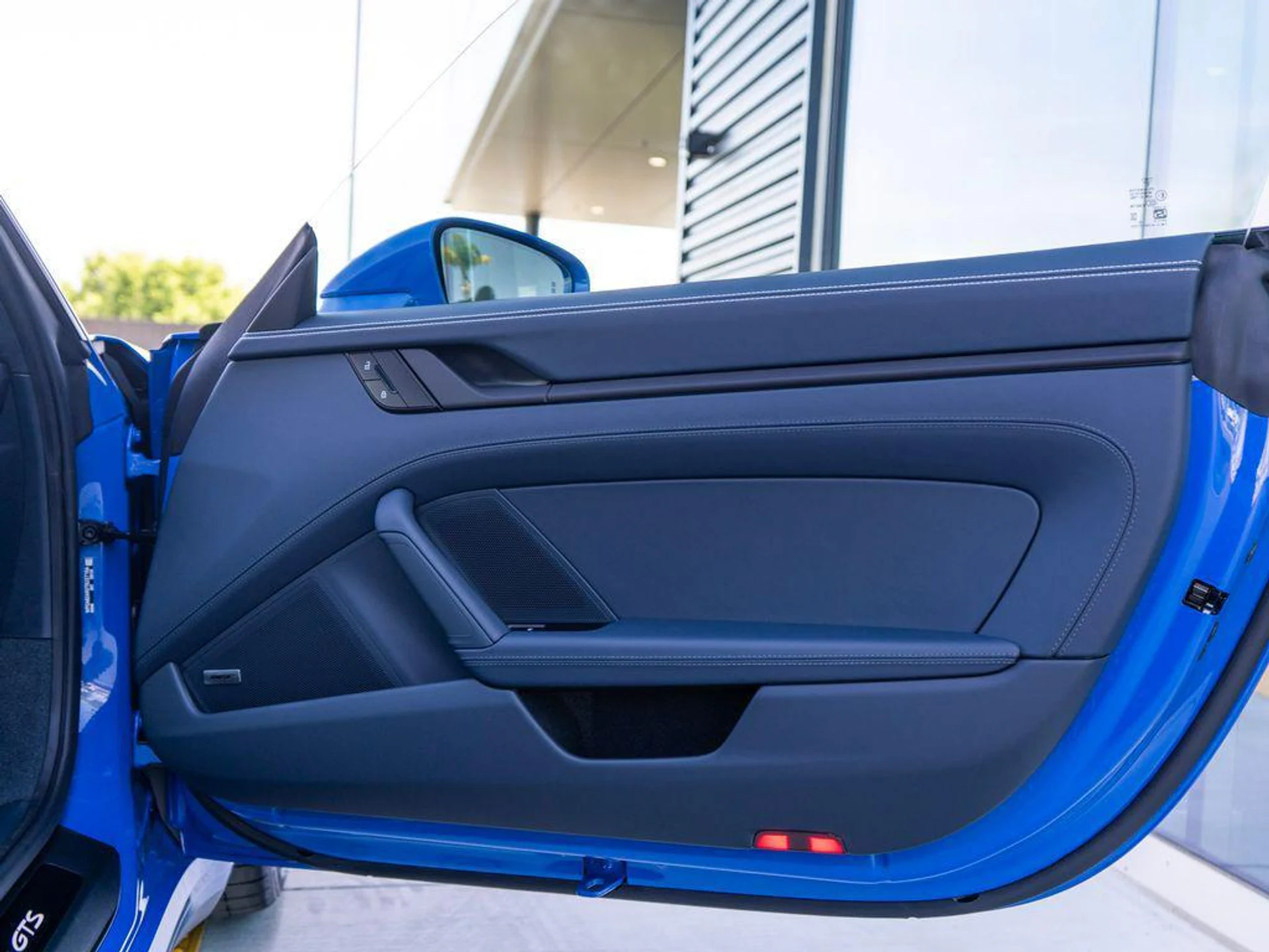 mph031_2970696733_iio_Q_Gsmb_Pa_Toacbv6_Nsqq_YY_Aqr_Y_803bf09569