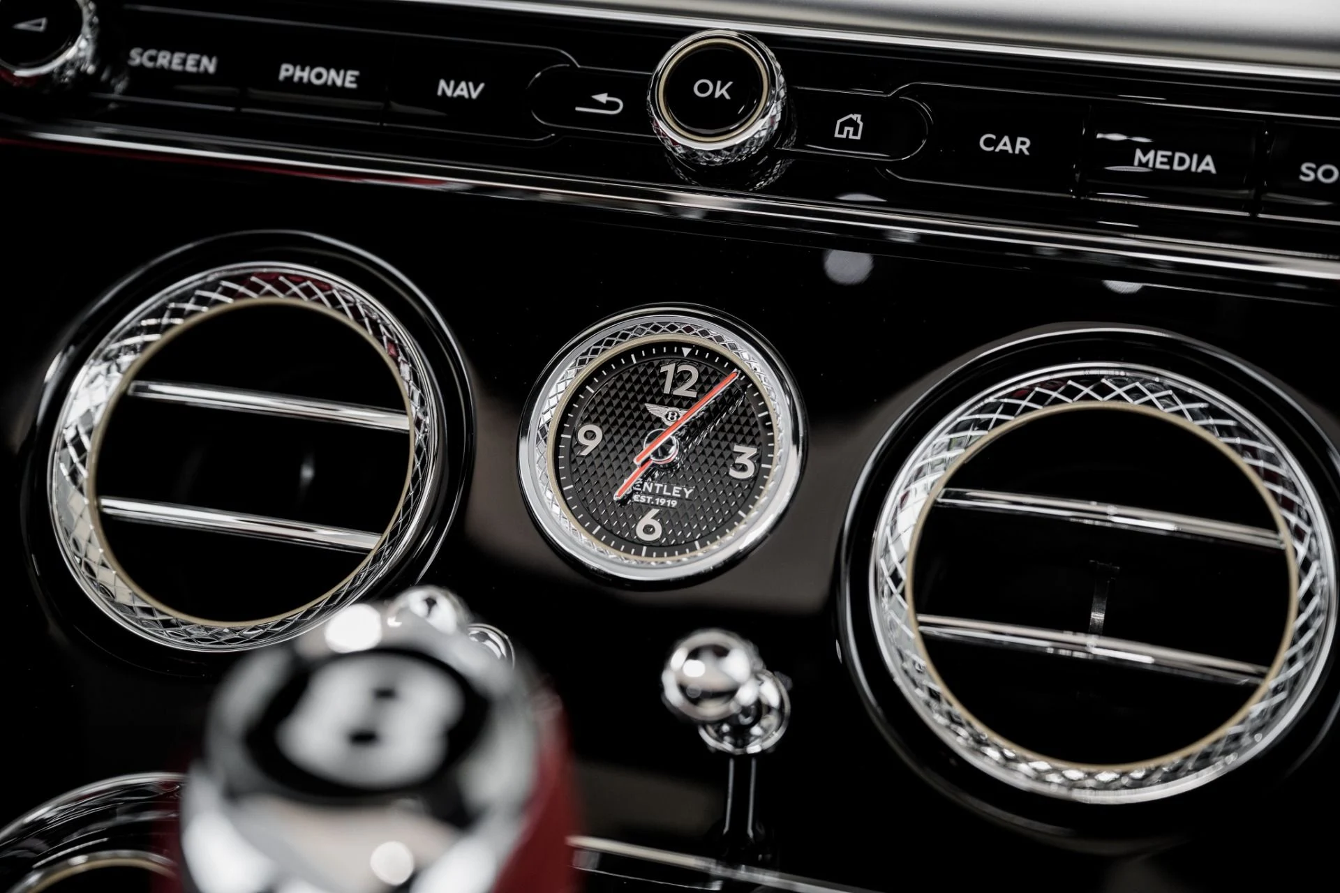 mph031_2973784185_Used_2023_Bentley_CONTINENTAL_GTC_S_V8_1752704889_8b3cdbc7c4