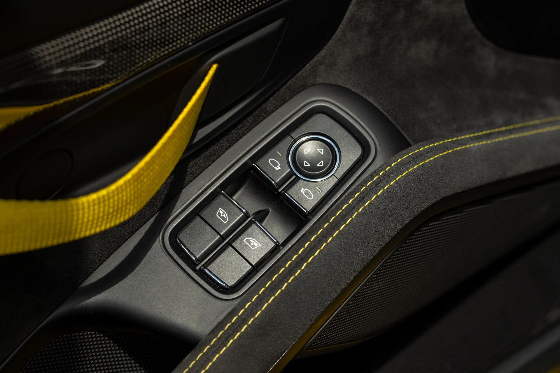 mph031_2976002503_Used_2016_Porsche_911_GT_3_RS_1759258401_8632b2827e
