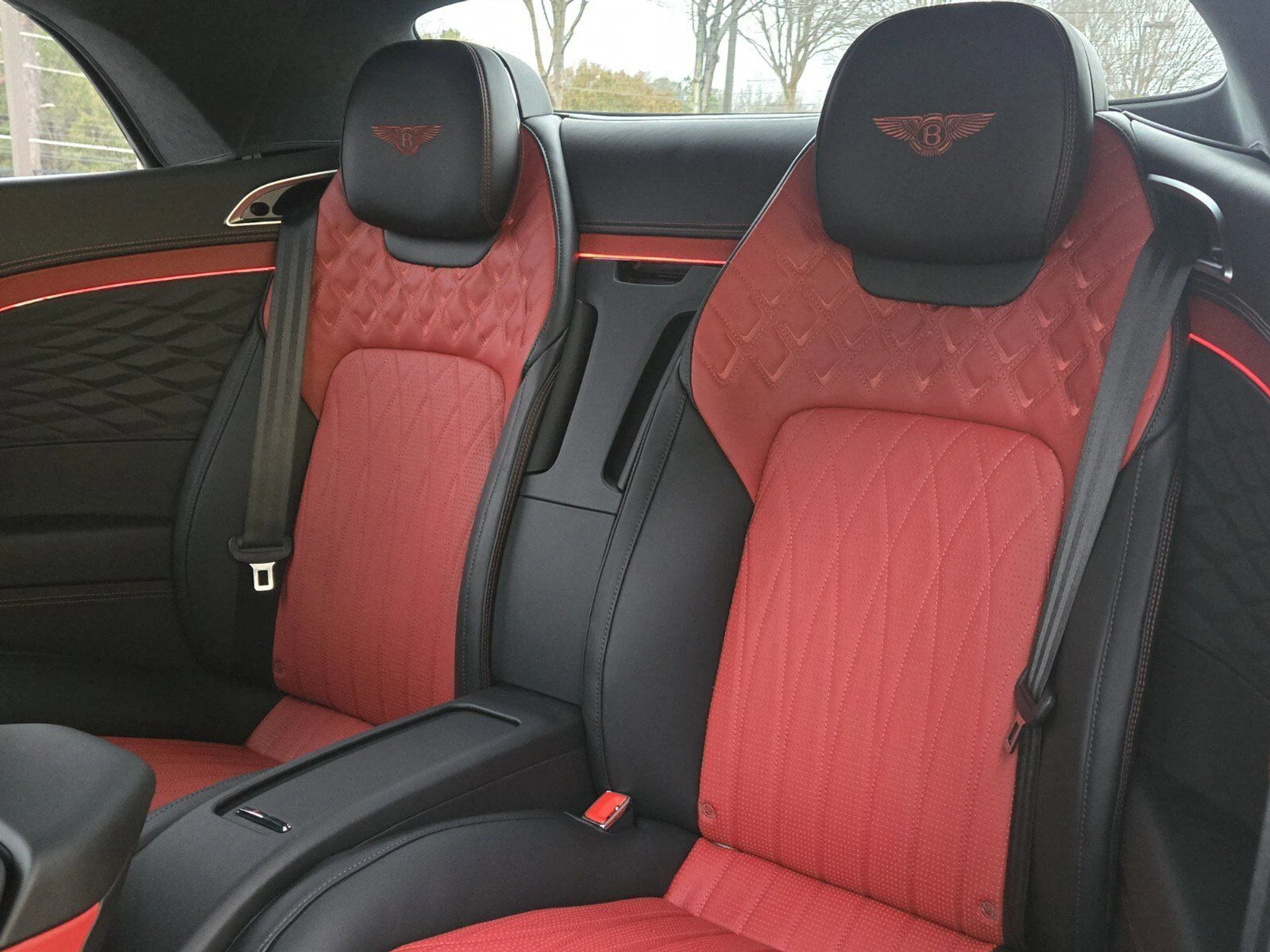 mph031_2987245824_b96ee91e18ce84534f420ff7ef84a511x_d633684368