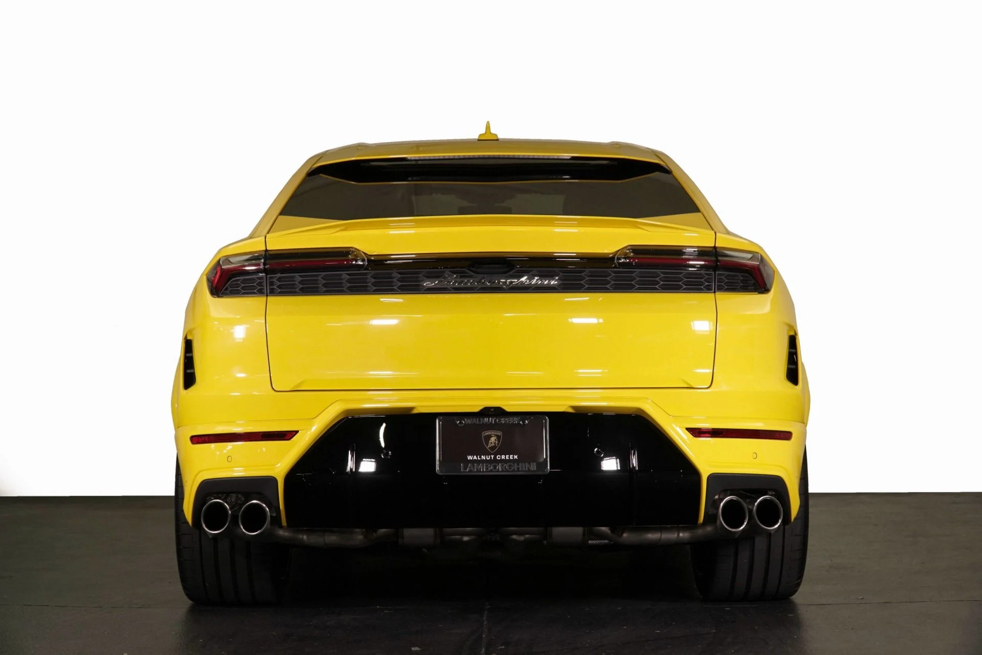 mph031_2996792790_New_2026_Lamborghini_Urus_SE_1776446130_f2bc5c2360