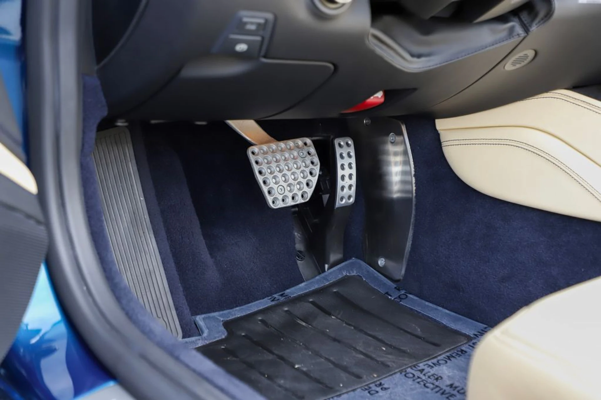 mph031_3000134031_e04acd3baba1d75a5d7aeff59ec044e1_a2ea587420