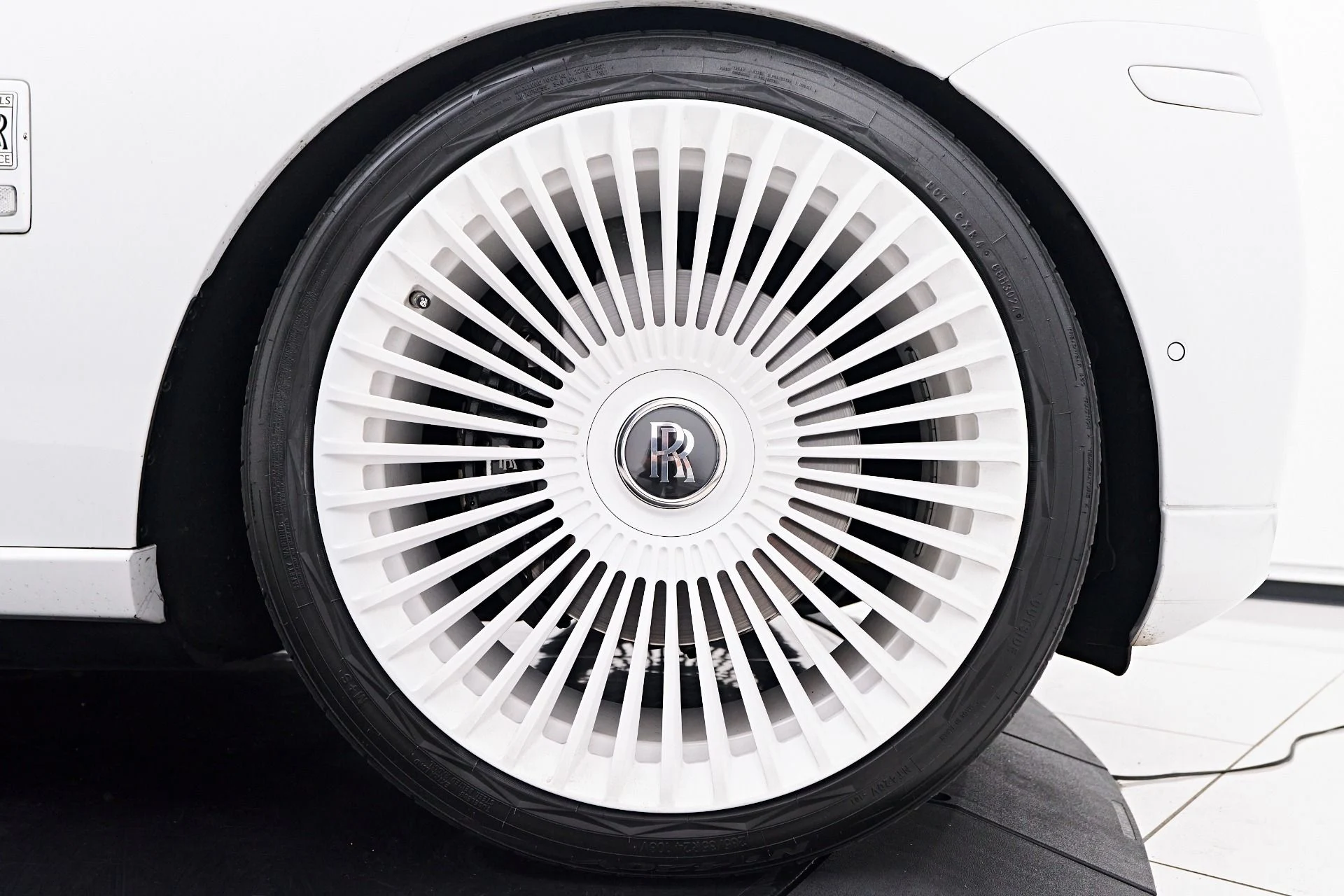 mph031_3022669715_Used_2021_Rolls_Royce_Cullinan_Base_1753128253_9965c8c9b3