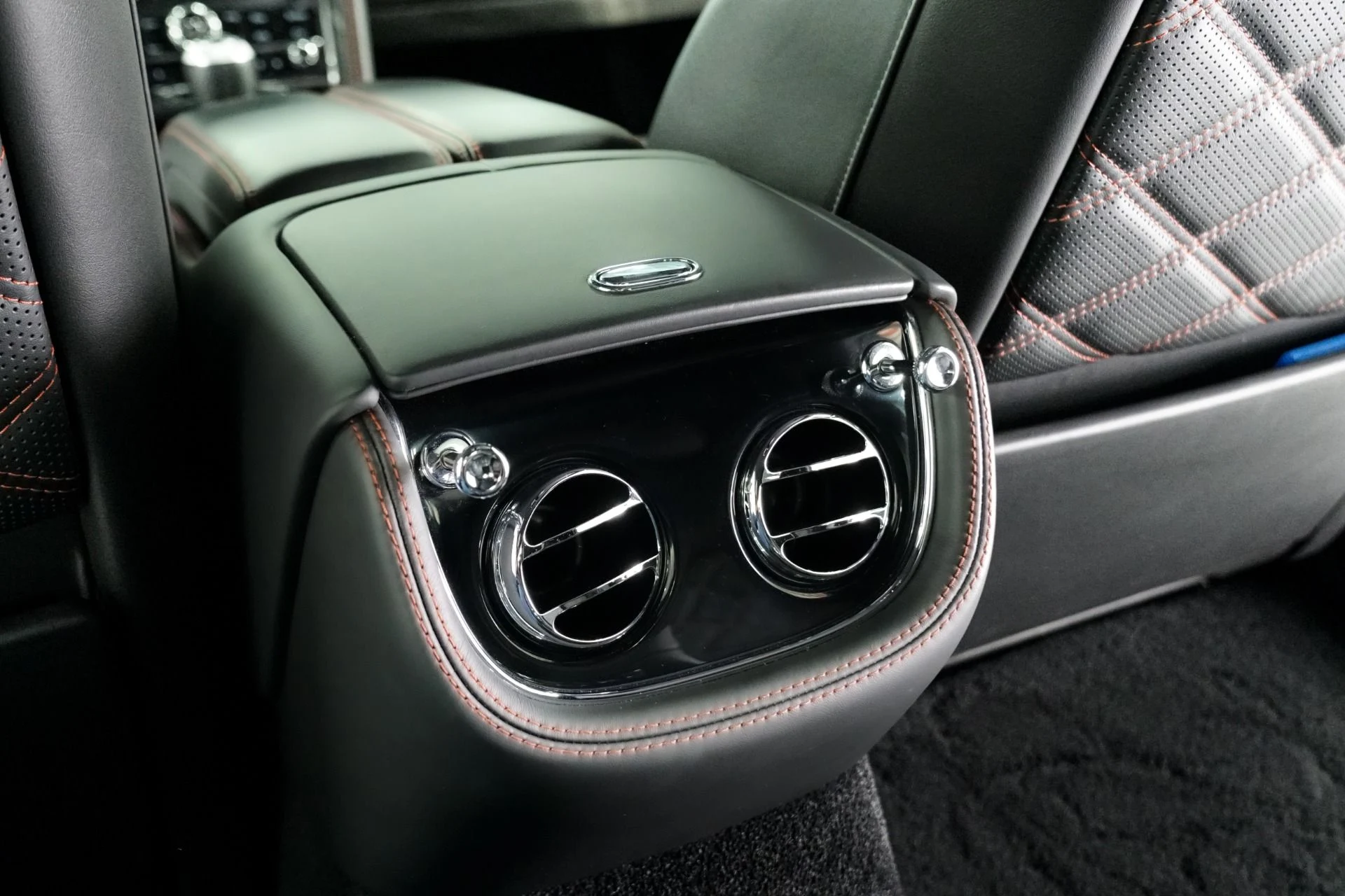 mph031_3032648141_Used_2013_Bentley_Mulsanne_1769559250_d18f5318f9