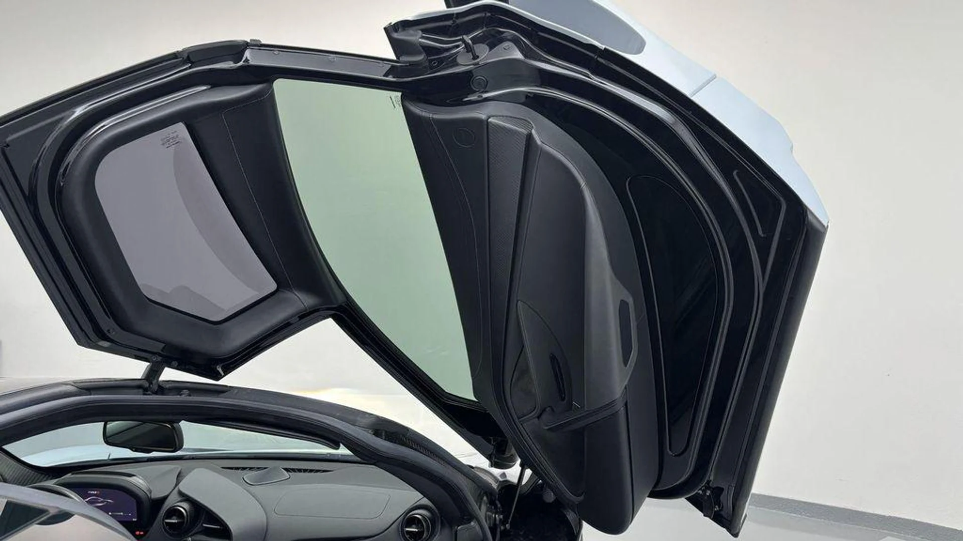 mph031_304103933_e_q_Sd8lo_TCO_29t7zj_I6_Lc_s_Tmeg_55e3e7ae40