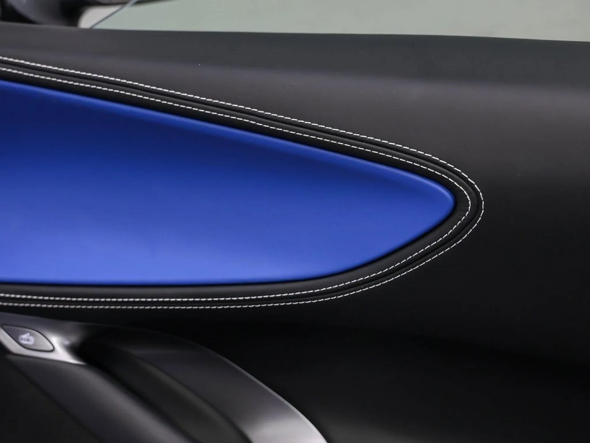 mph031_3049489056_32_e959718fdb