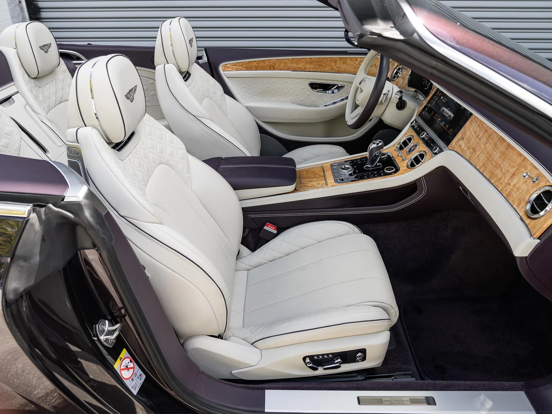 mph031_3056462109_Used_2022_Bentley_Continental_GT_Mulliner_1774645983_849c6be406