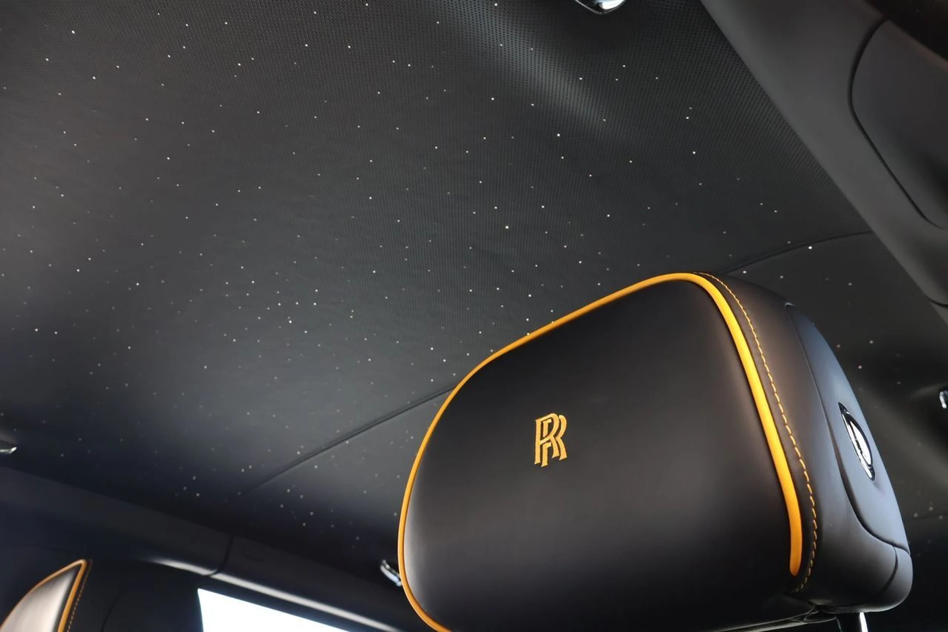 mph031_3058481958_32_8d58402a78