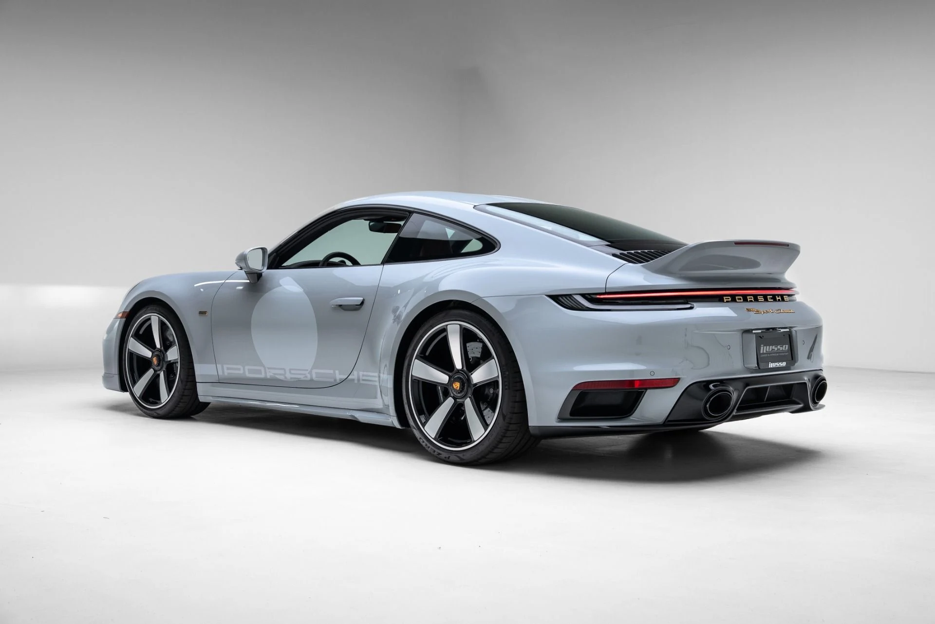 mph031_3060296021_Used_2023_Porsche_911_Sport_Classic_1774647065_10115a8379