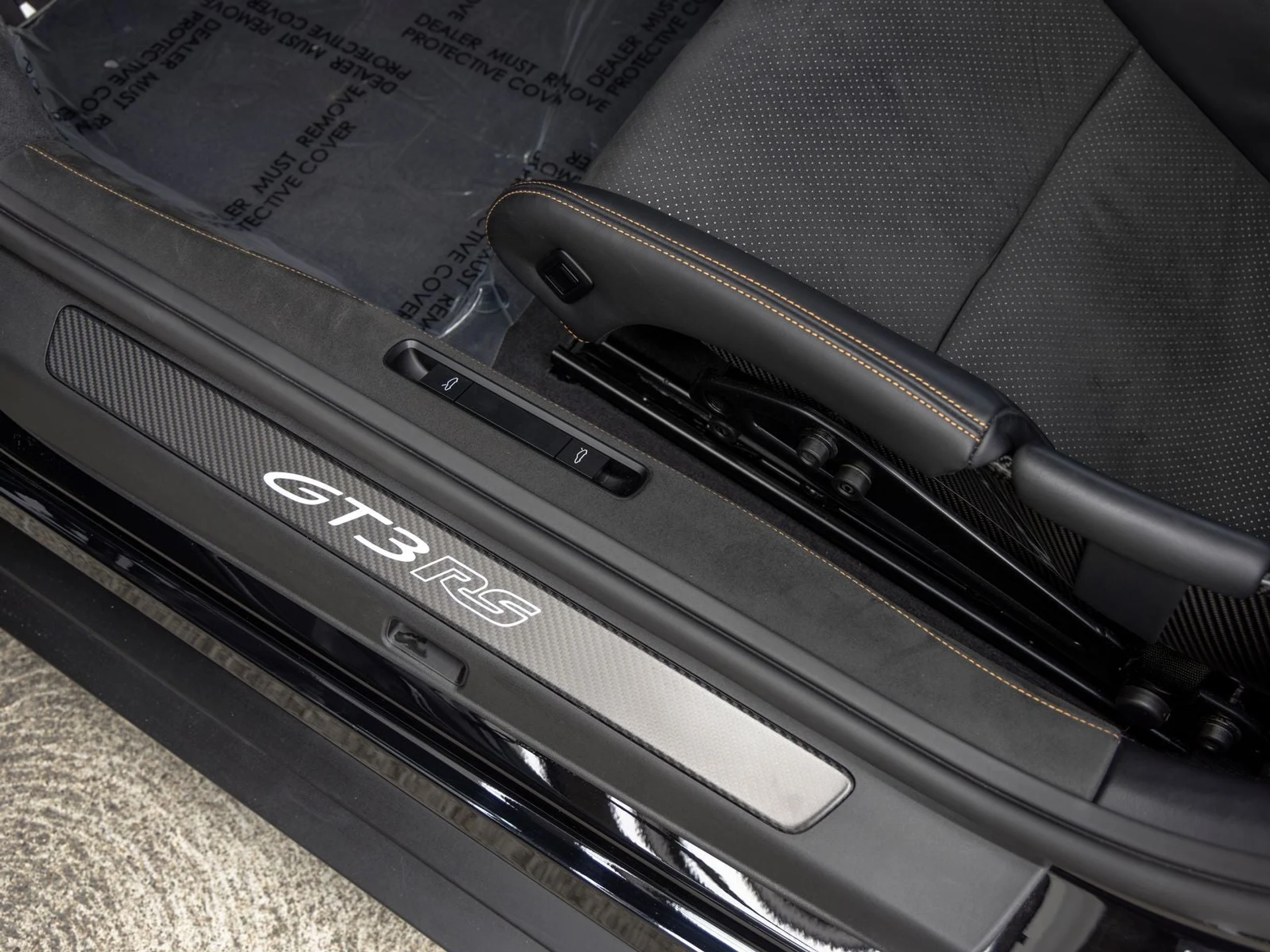 mph031_306905913_32_6e7fa4abcb