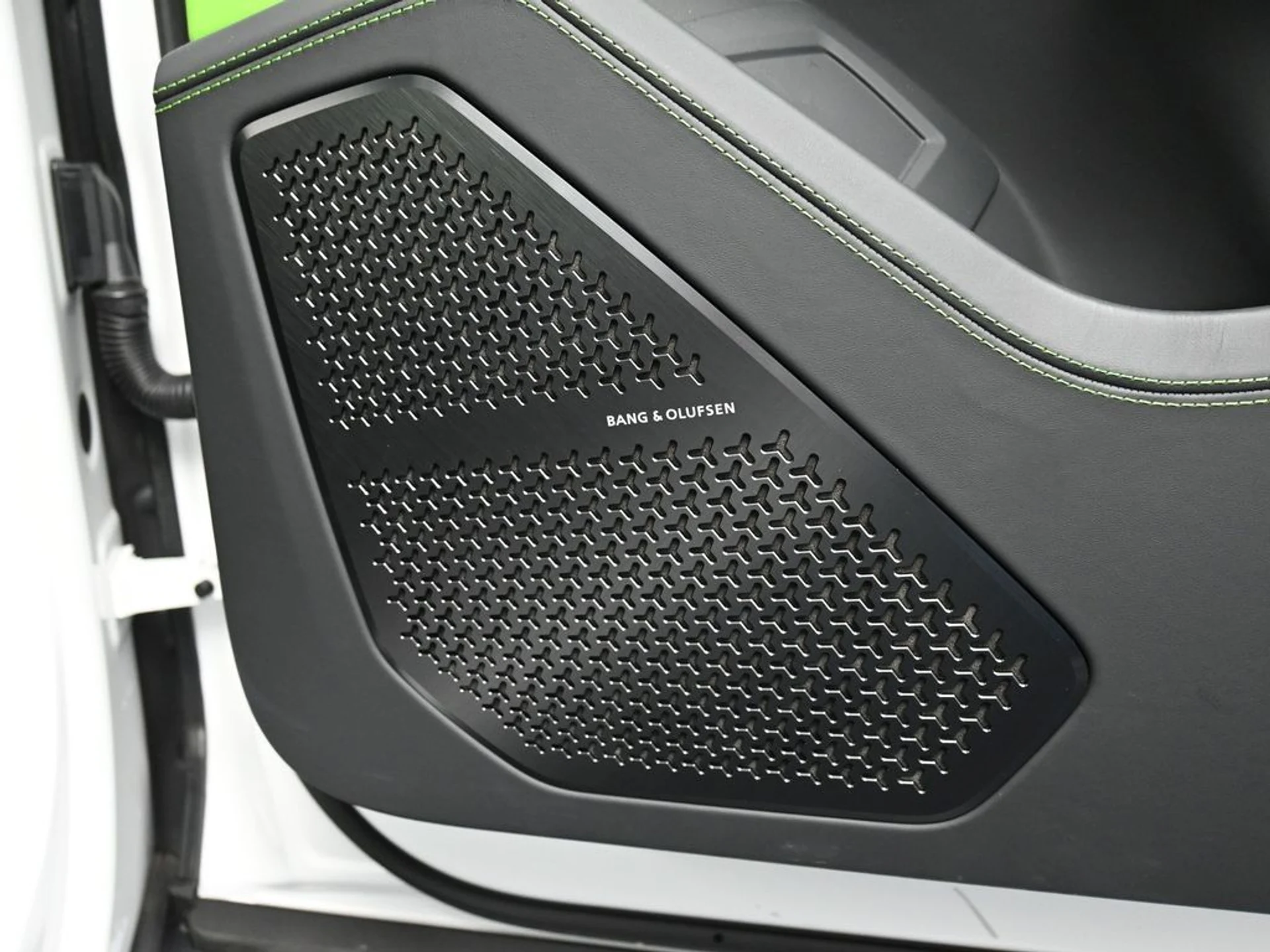 mph031_3074913967_image_31_e8ca4a1185