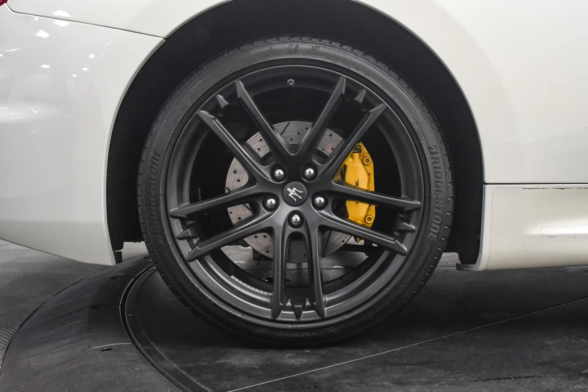 mph031_3076793591_Used_2018_Maserati_Gran_Turismo_Convertible_MC_1755159383_d83aa51af2