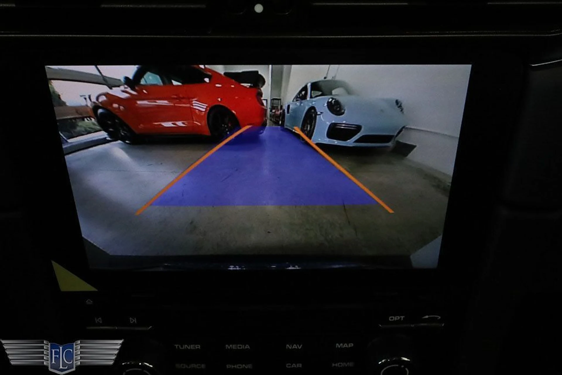 mph031_3076894429_used_2018_porsche_911_gt2rs_9689_22985277_32_1024_a8ee443e6d